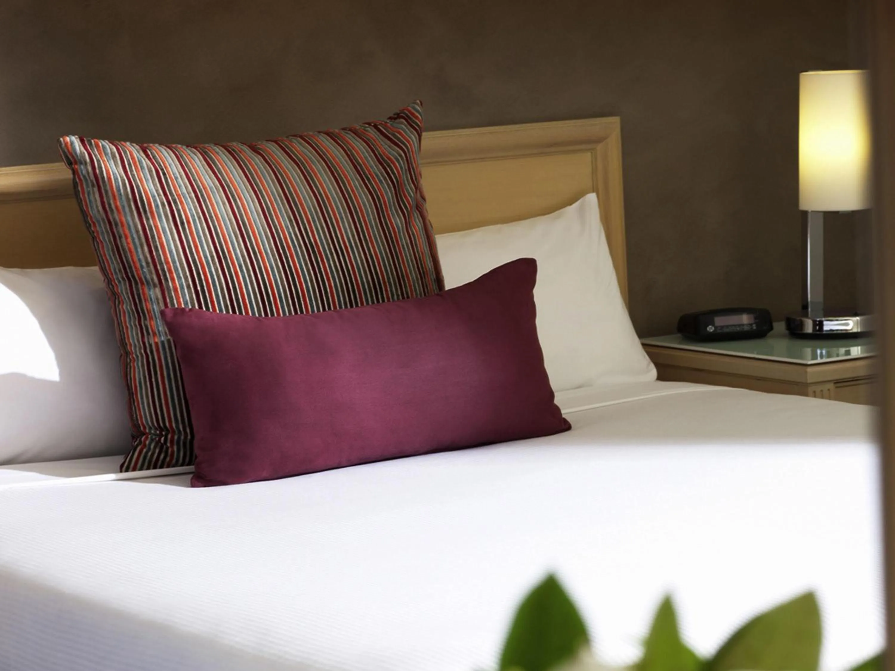 Bedroom, Bed in Mercure Melbourne Albert Park