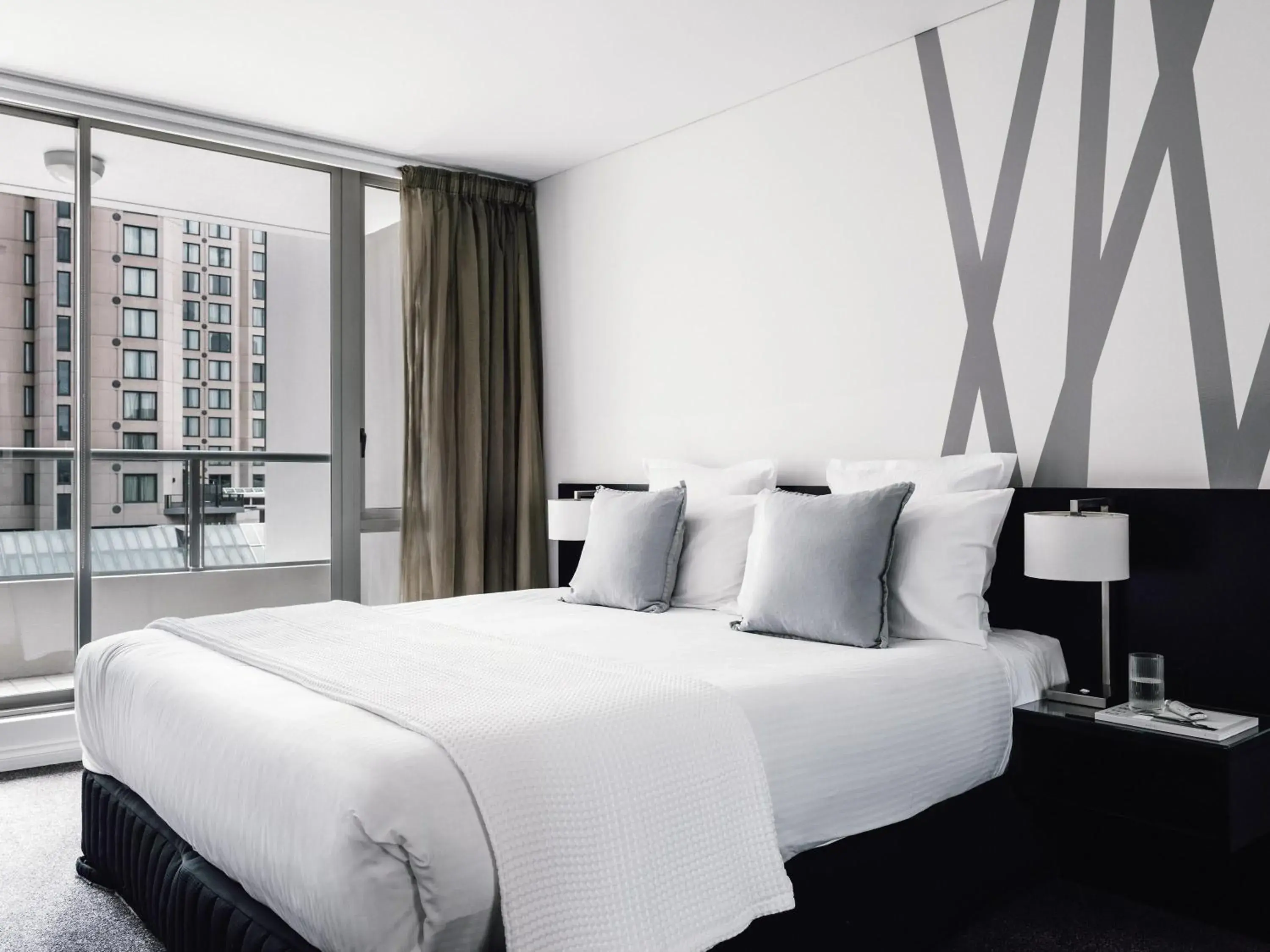 Two-Bedroom Two-Bathroom Superior Suite with Balcony Floors 4 - 9 in Quay West Suites Melbourne Two-Bedroom Two-Bathroom Superior Suite with Balcony Floors 4 - 9 in Quay West Suites Melbourne