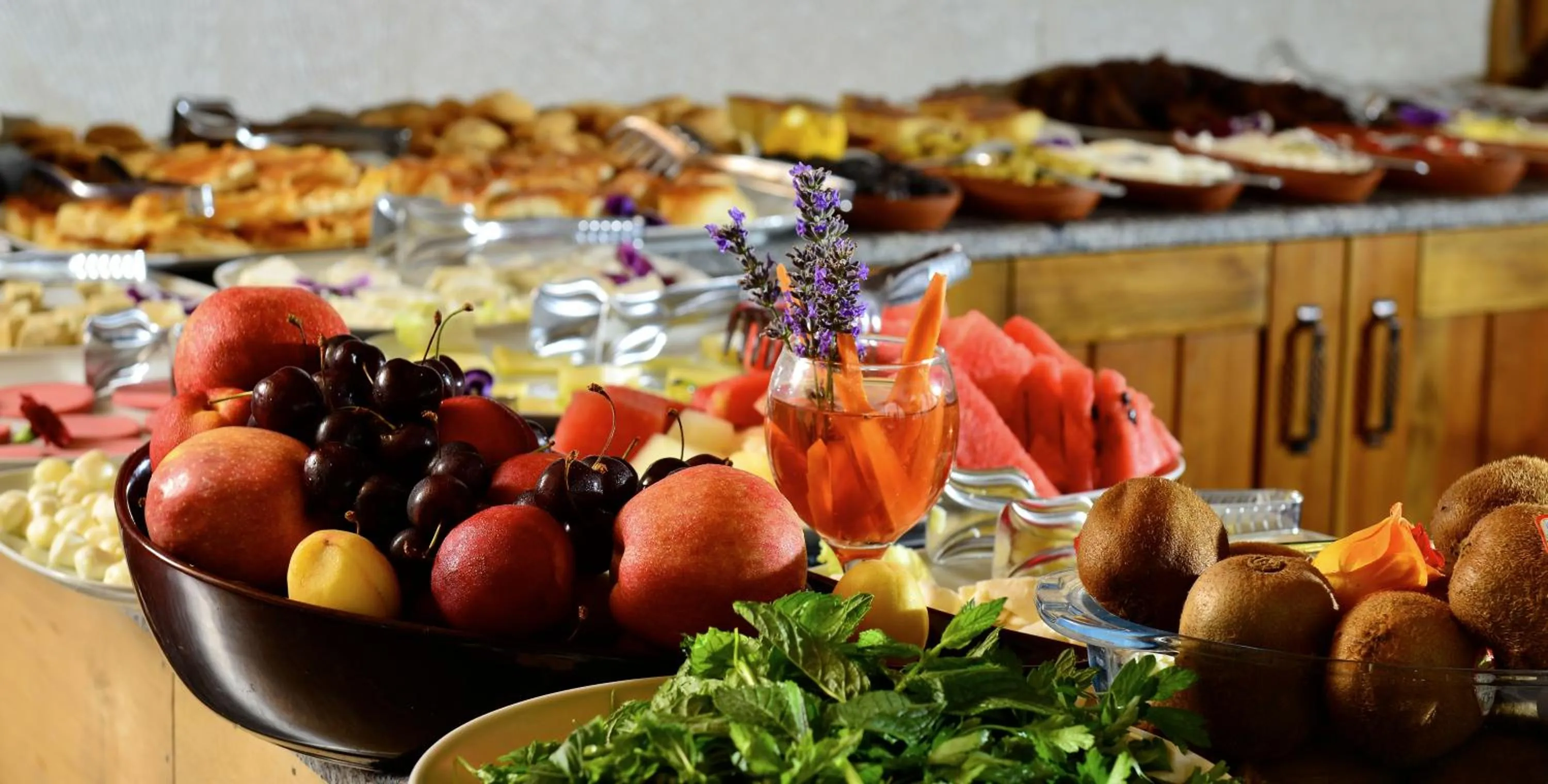 Food and drinks in Caftan Cave Suites