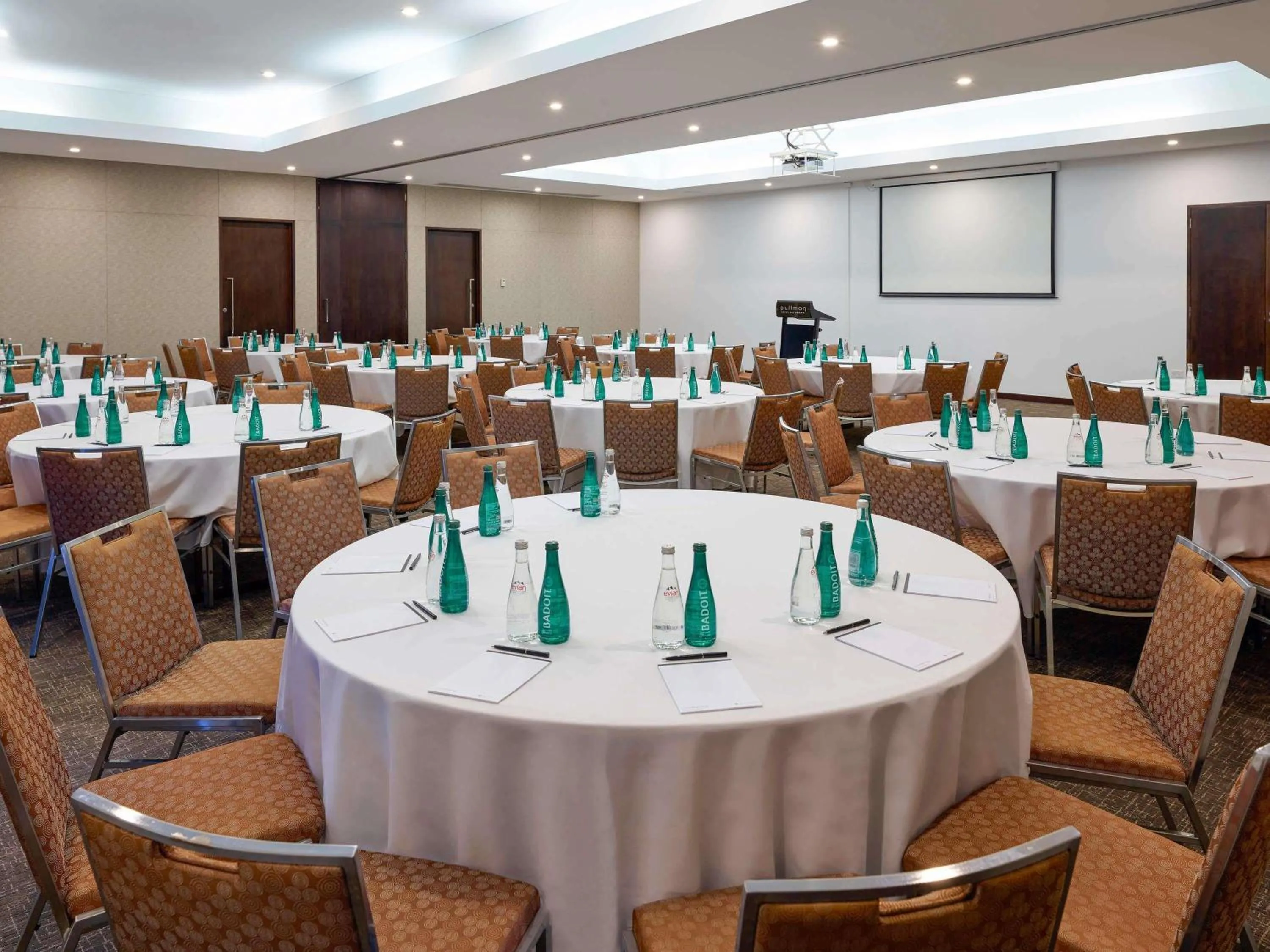 Meeting/conference room in Pullman Port Douglas Sea Temple Resort and Spa