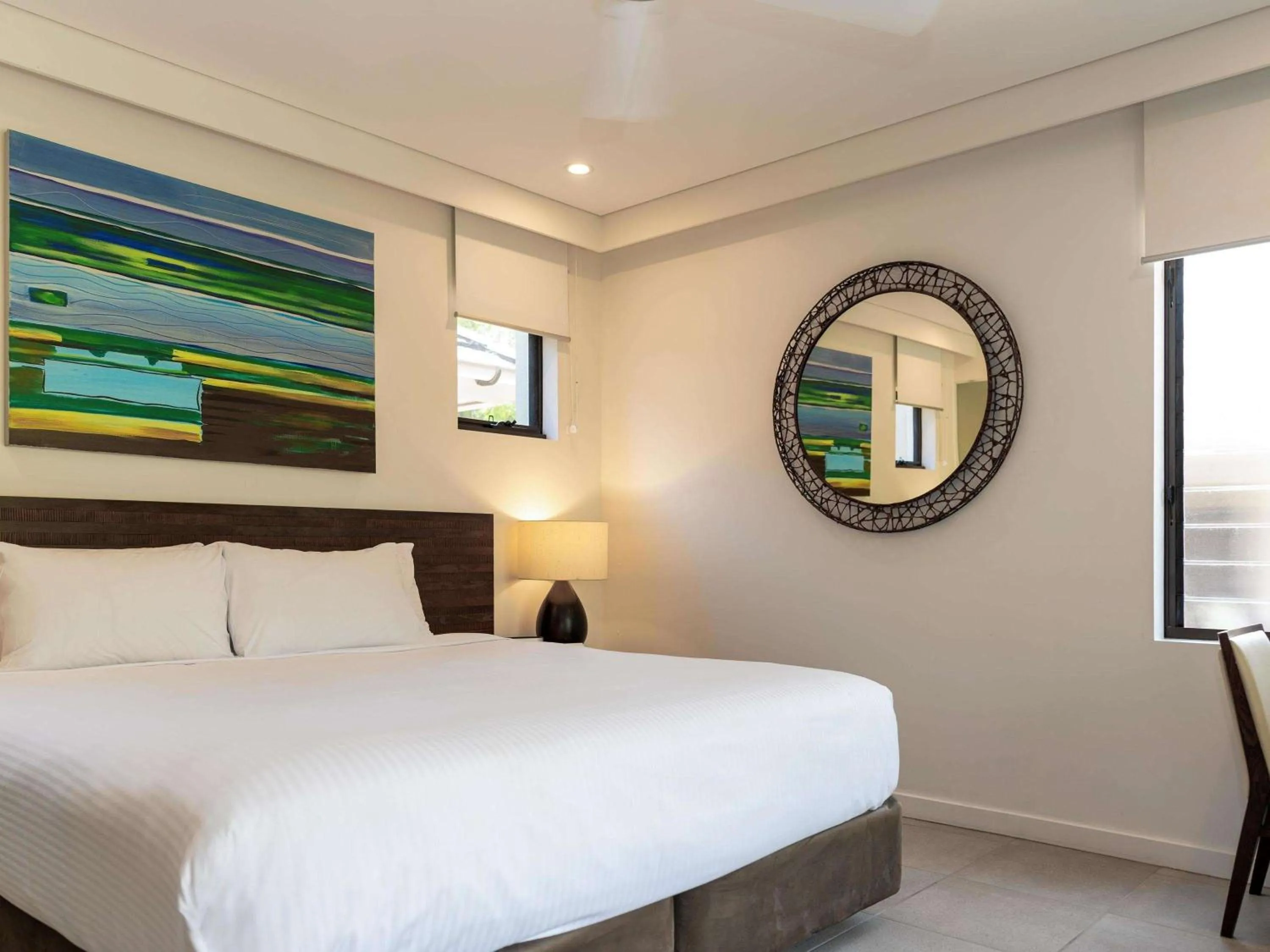 Photo of the whole room, Bed in Pullman Port Douglas Sea Temple Resort and Spa