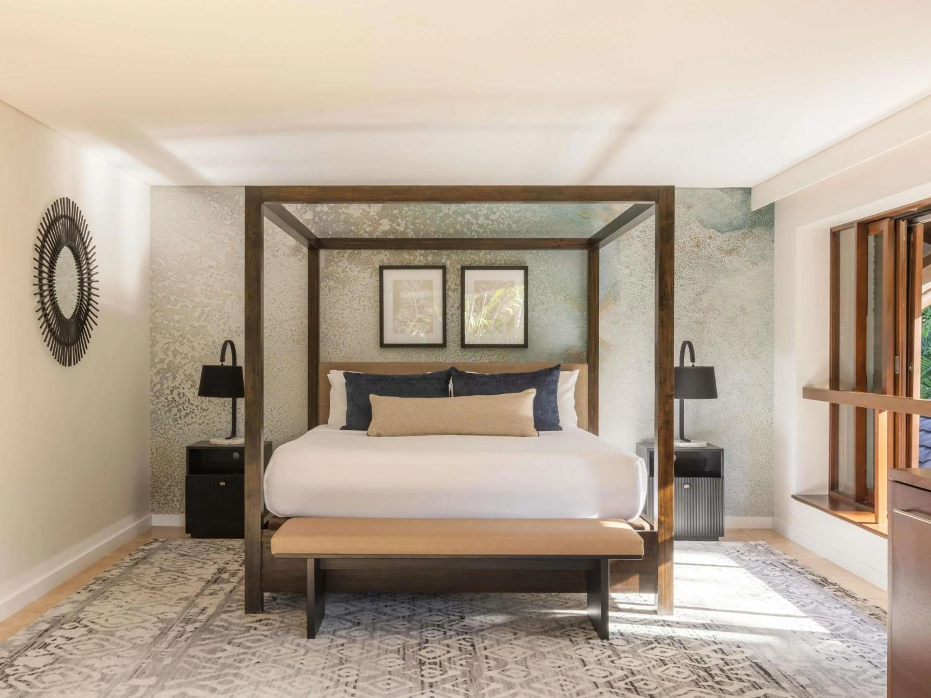 Bedroom, Bed in Pullman Port Douglas Sea Temple Resort and Spa