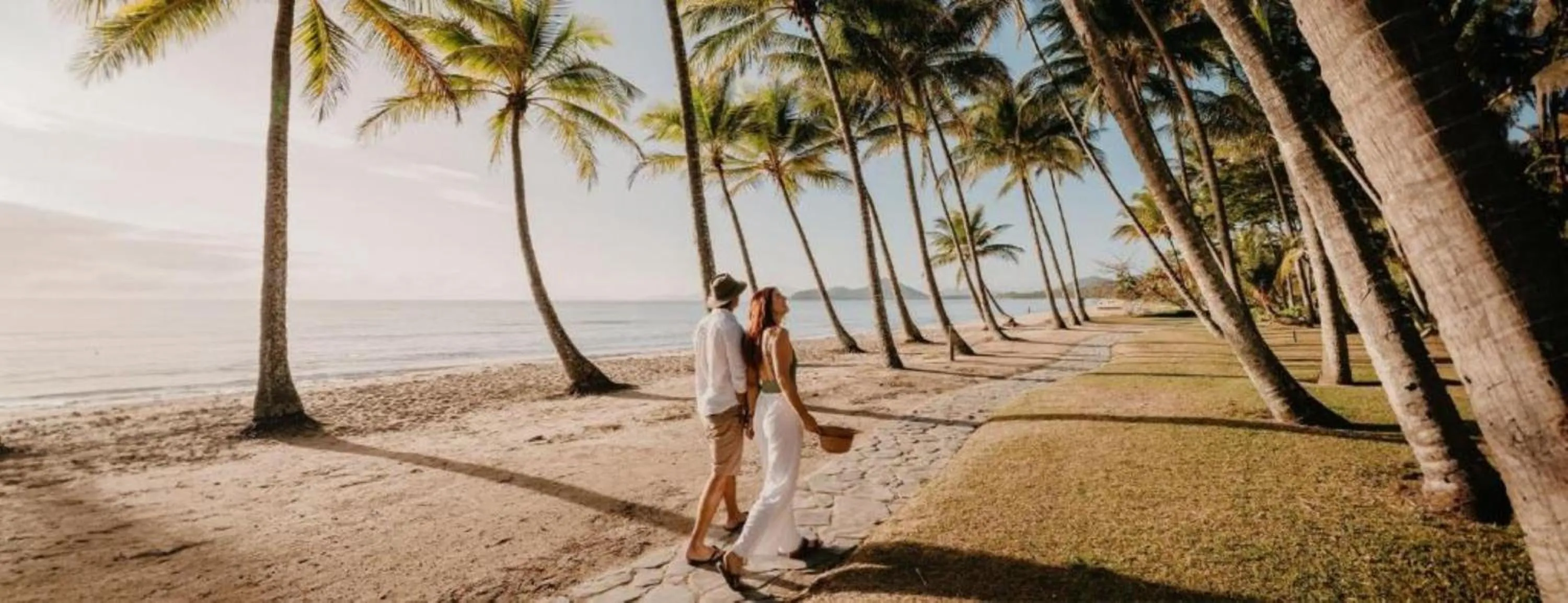 Beach in Pullman Palm Cove Sea Temple Resort & Spa