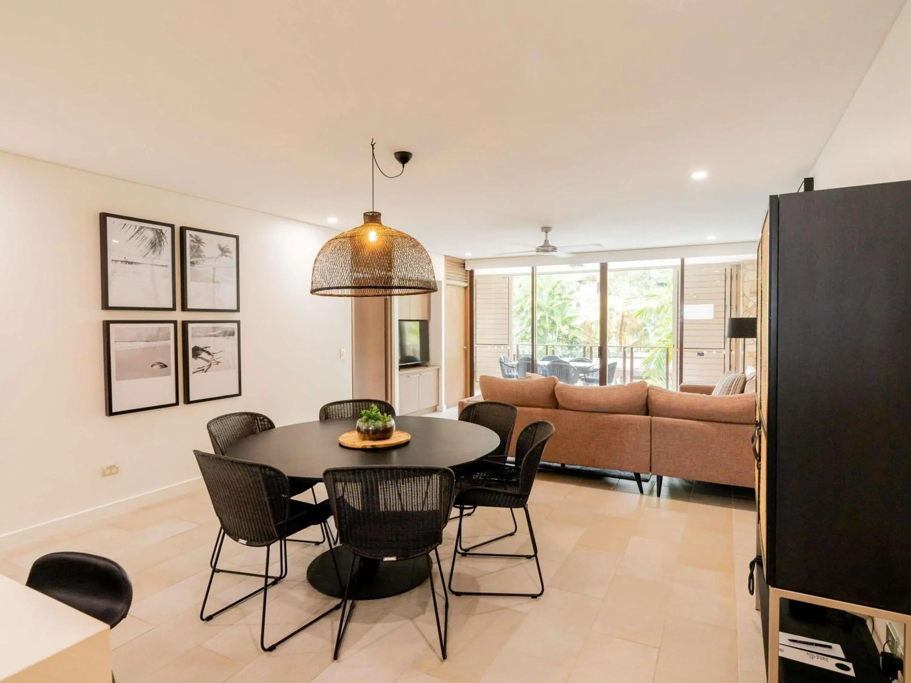 One-Bedroom Apartment in Pullman Palm Cove Sea Temple Resort & Spa One-Bedroom Apartment in Pullman Palm Cove Sea Temple Resort & Spa