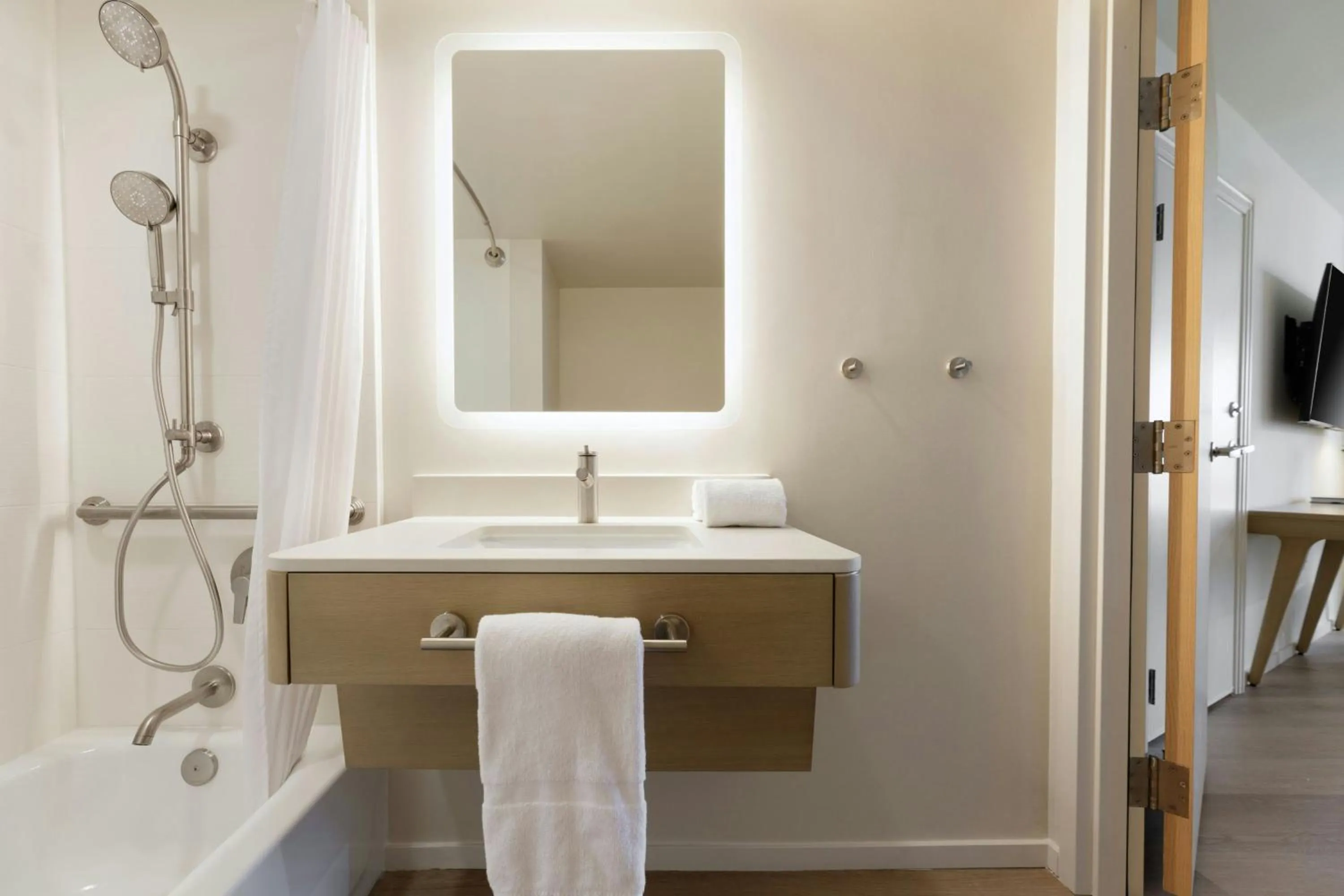 Bathroom in Fort Lauderdale Marriott Pompano Beach Resort