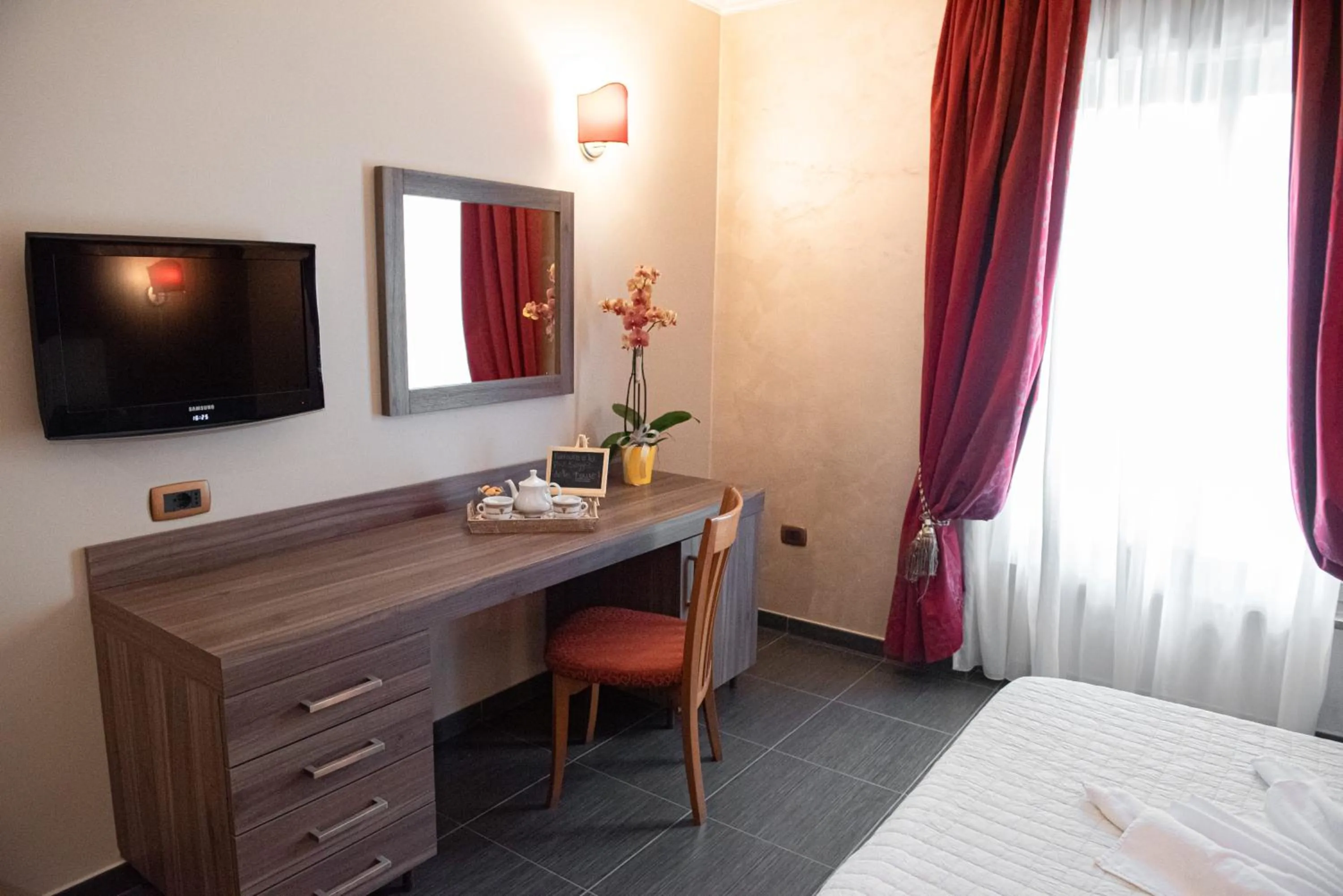 Bedroom, Bed in Hotel Bellavista