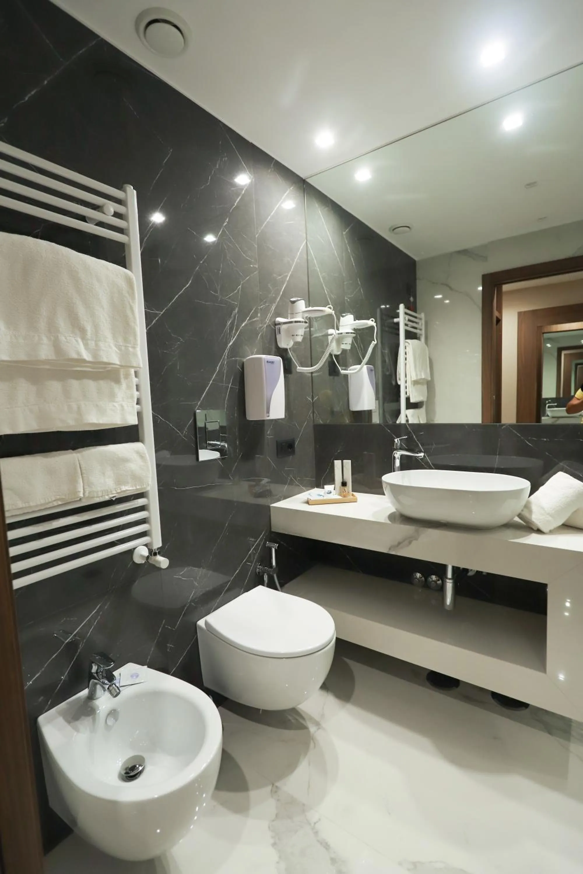 Shower in Hotel Bellavista