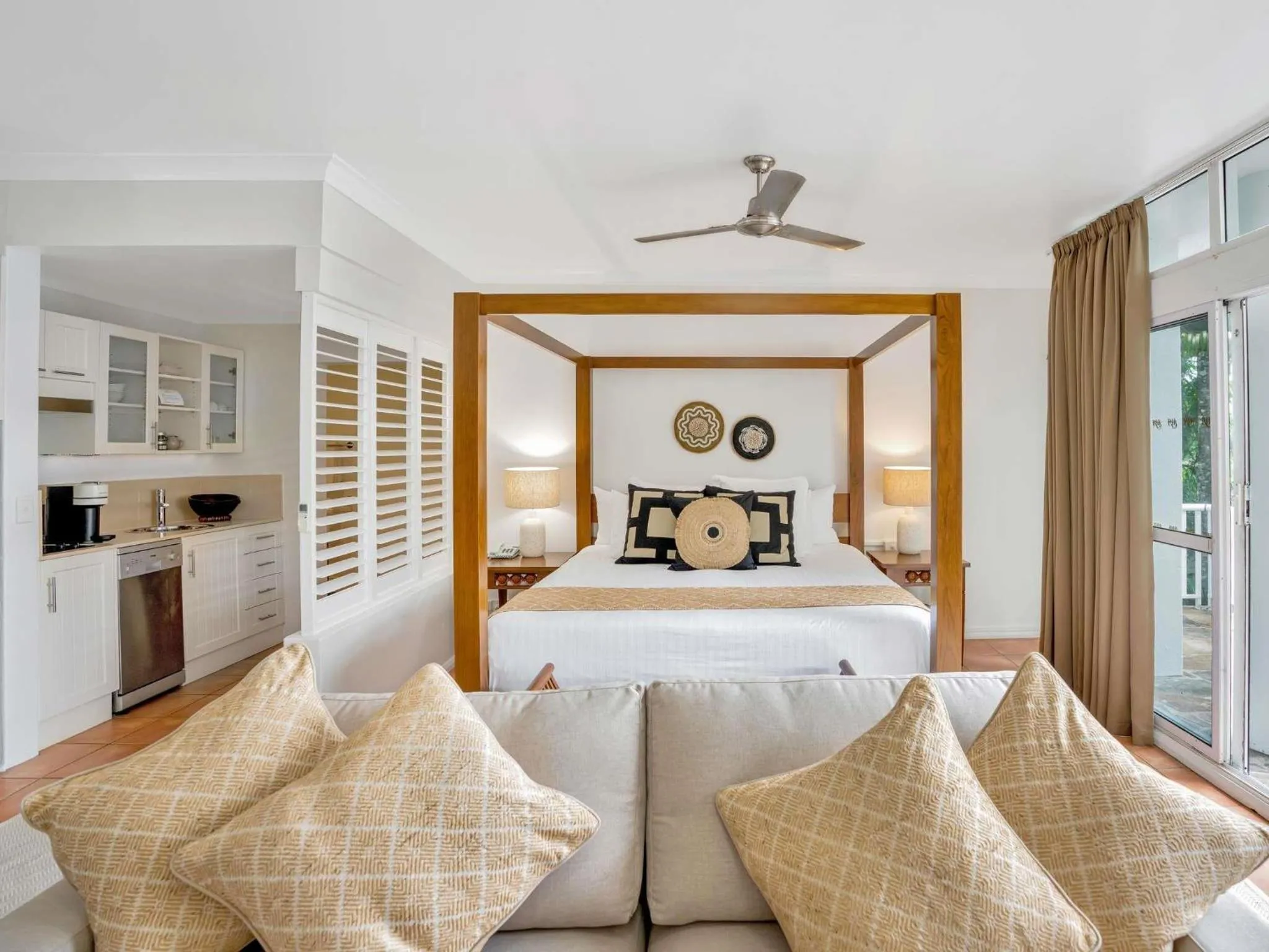 Bedroom, Bed in The Reef House Adults Retreat - Enjoy 28 Complimentary Inclusions