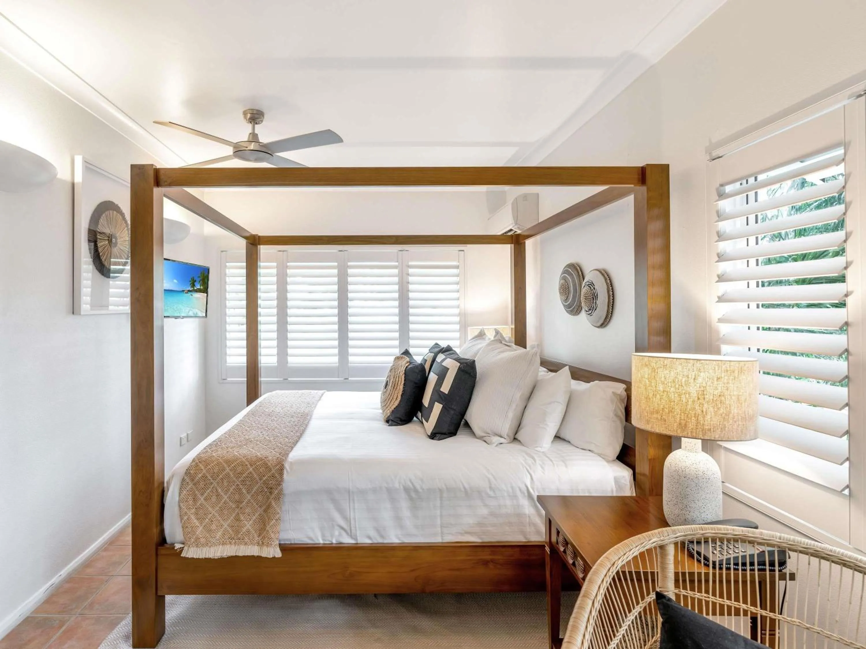 Bedroom, Bed in The Reef House Adults Retreat - Enjoy 28 Complimentary Inclusions