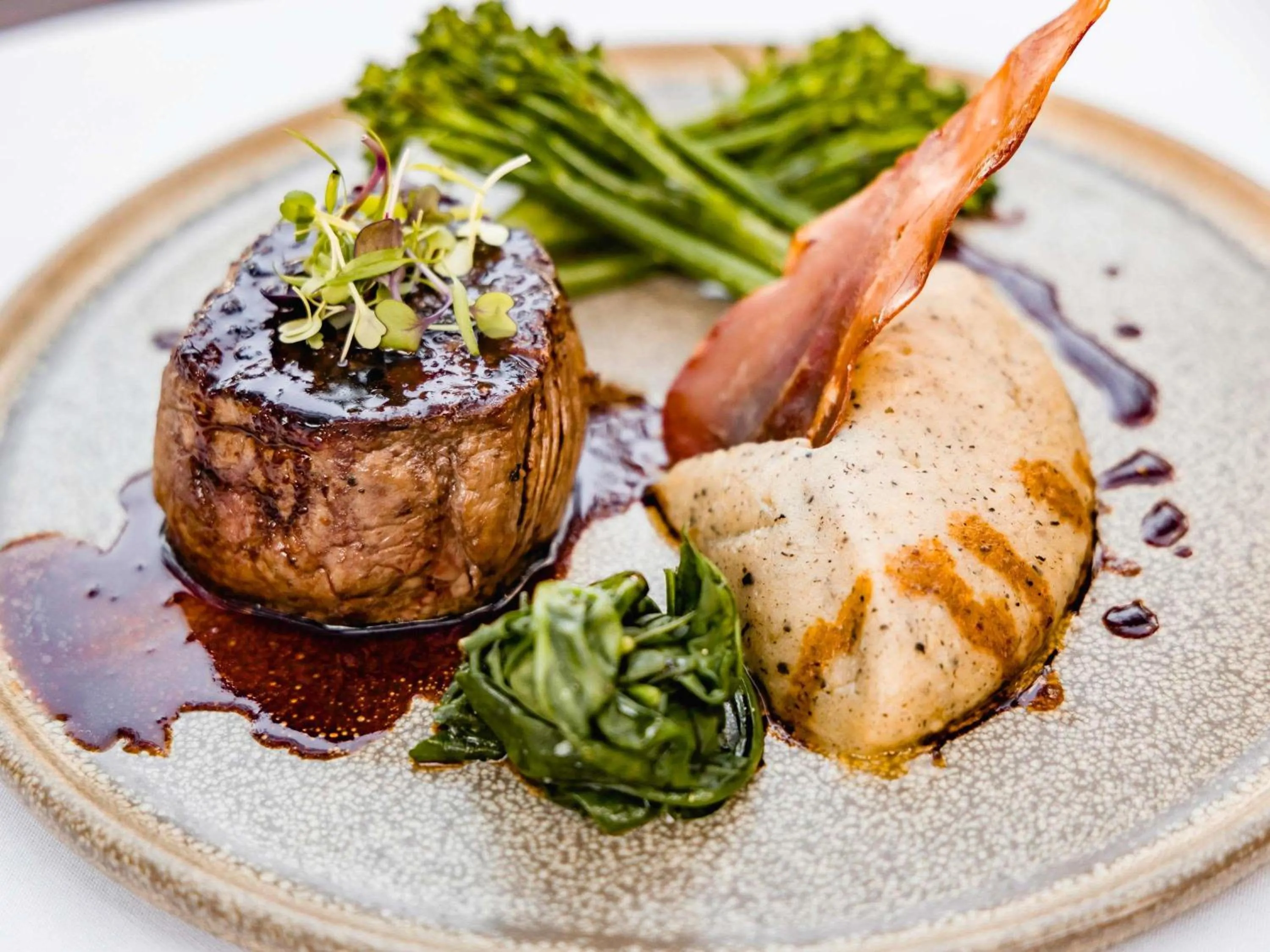 Restaurant/places to eat in The Reef House Adults Retreat - Enjoy 28 Complimentary Inclusions