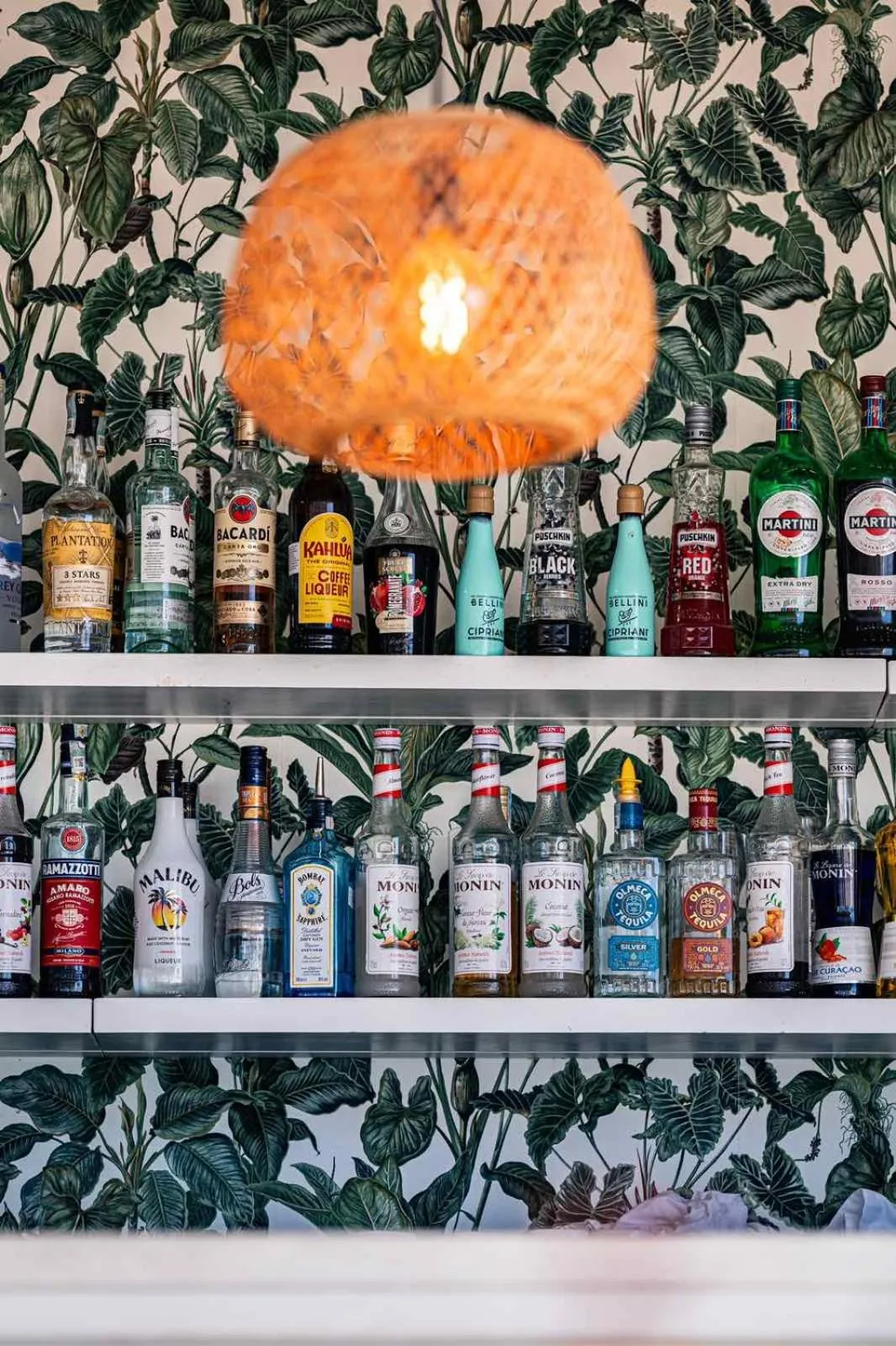 Food and drinks in Hotel California by Aycon