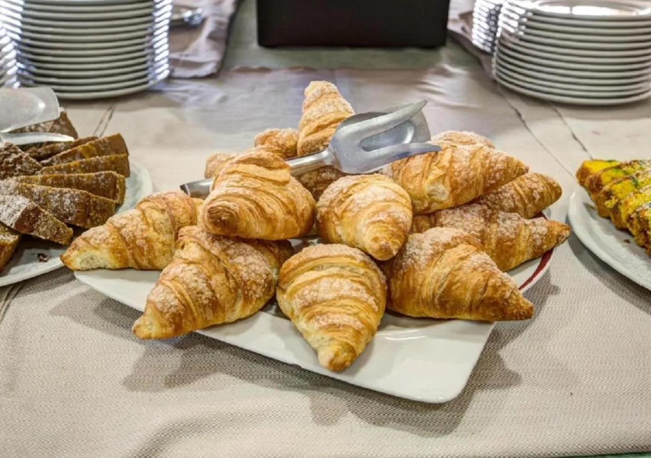 Restaurant/places to eat in Hotel Atlas