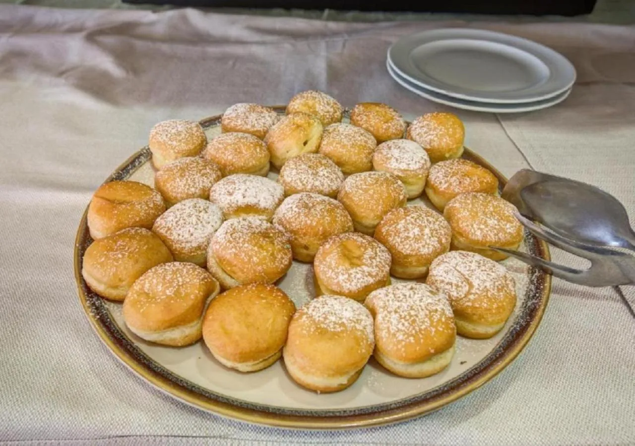 Restaurant/places to eat in Hotel Atlas