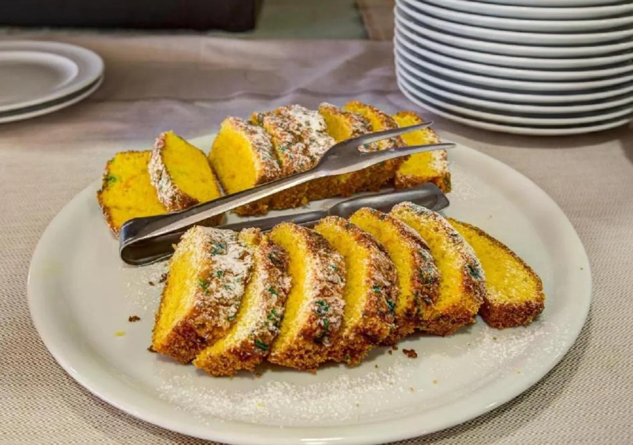 Restaurant/places to eat in Hotel Atlas