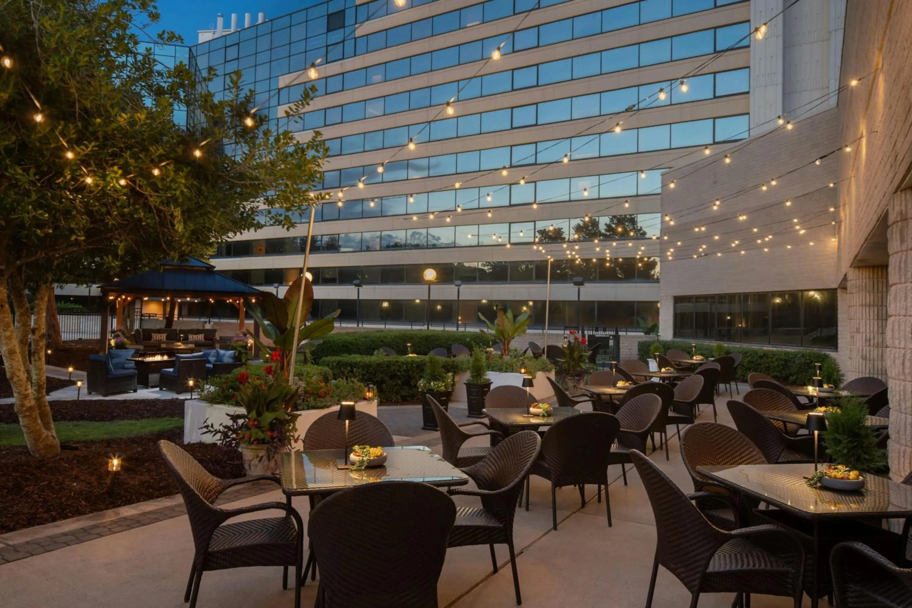 Restaurant/places to eat in Sheraton Imperial Hotel Raleigh-Durham Airport at Research Triangle Park