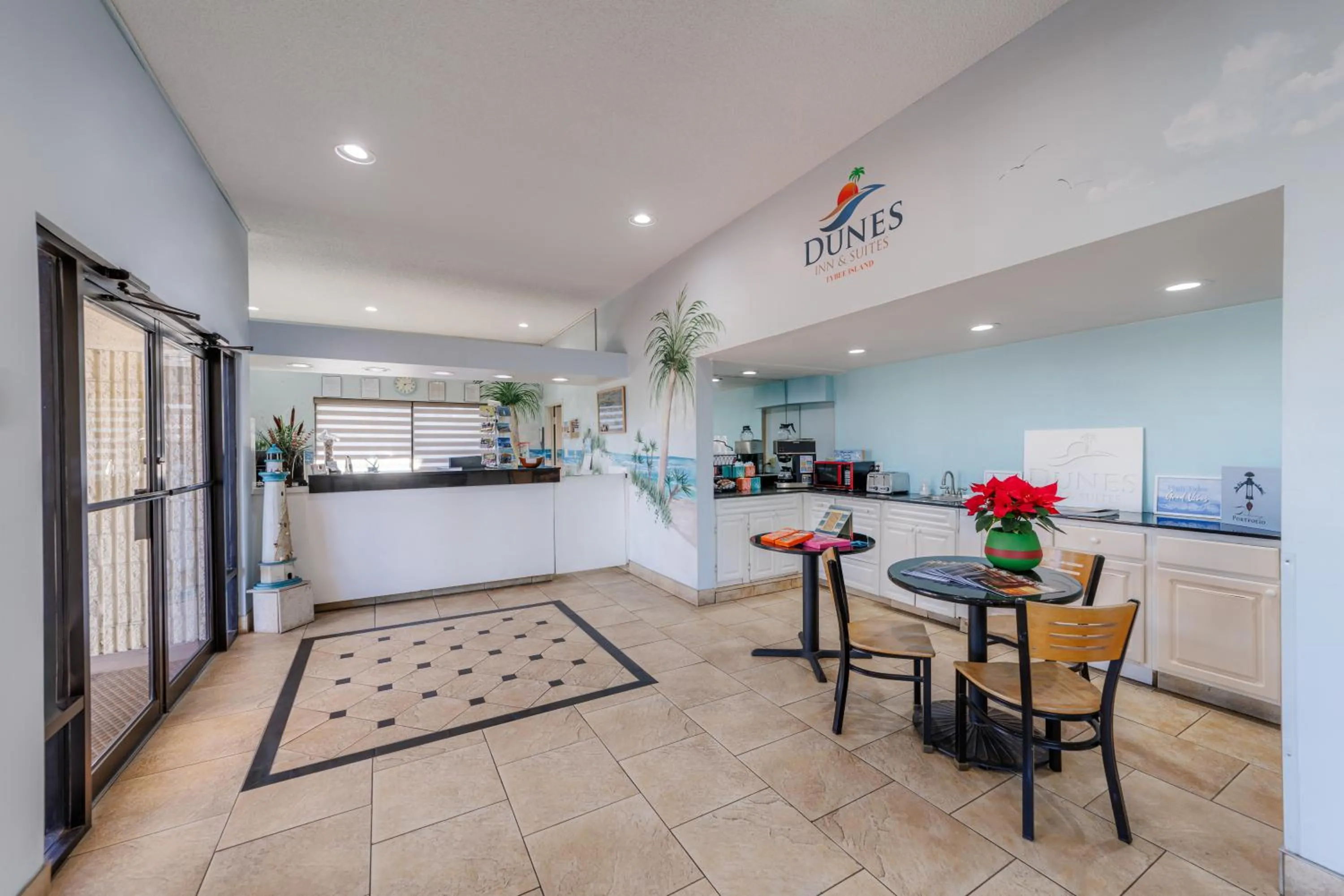 Lobby or reception in Dunes Inn & Suites - Tybee Island