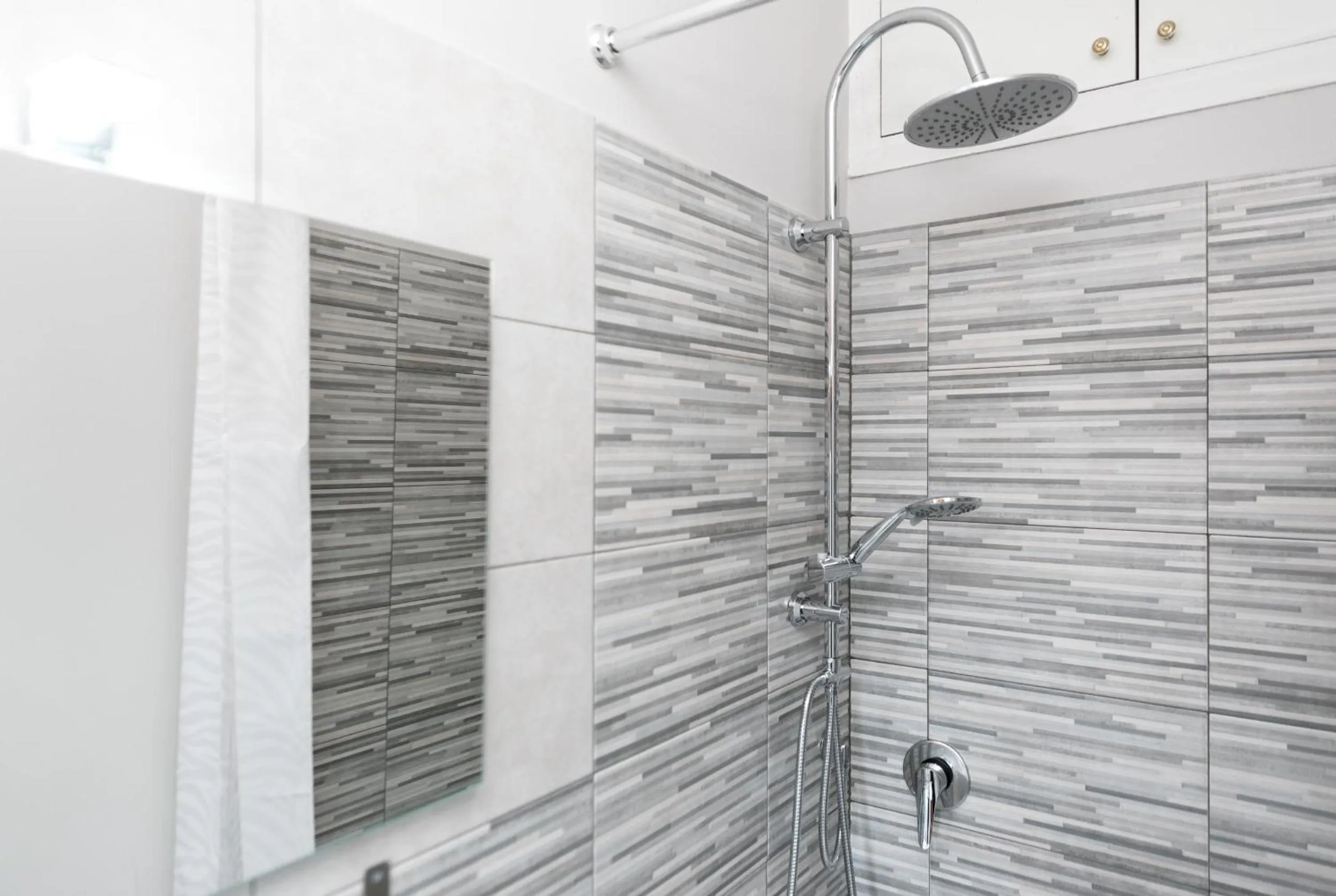 Travelershome Ciampino&Morena GuestHouse