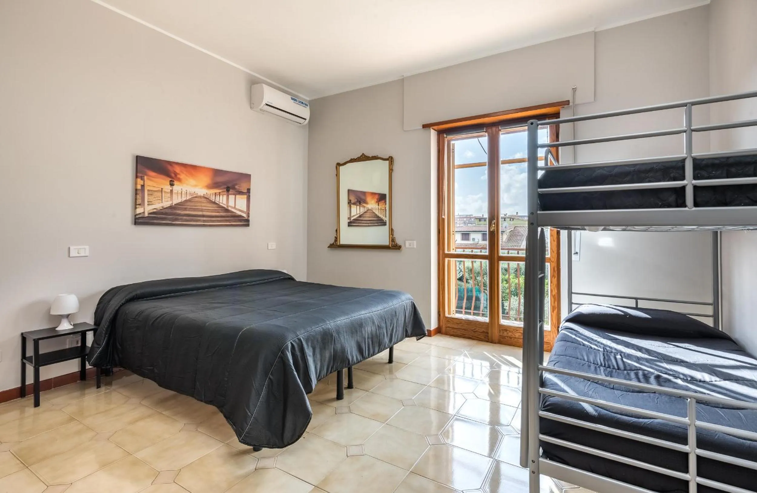 Bed in Travelershome Ciampino&Morena GuestHouse