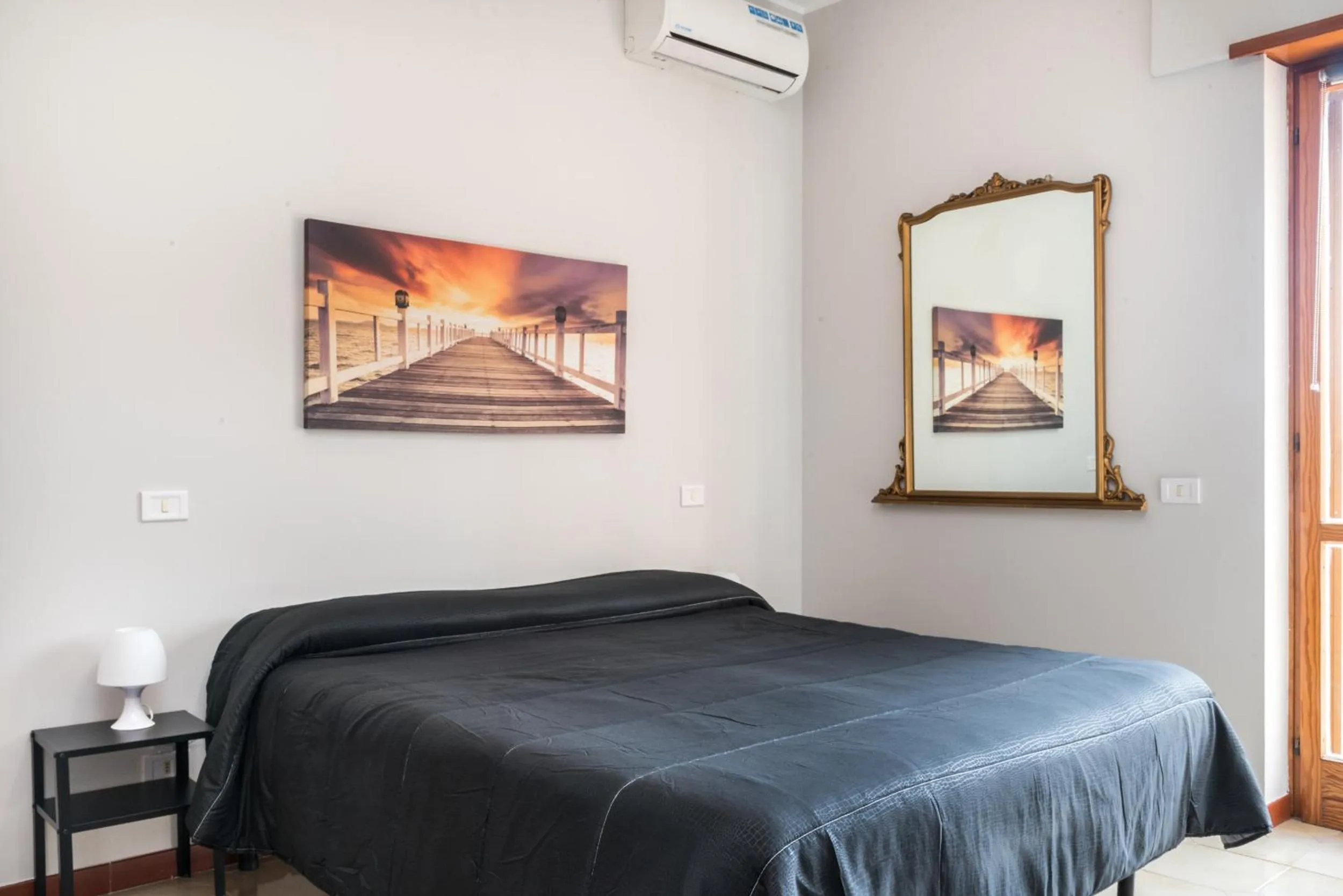 Bed in Travelershome Ciampino&Morena GuestHouse