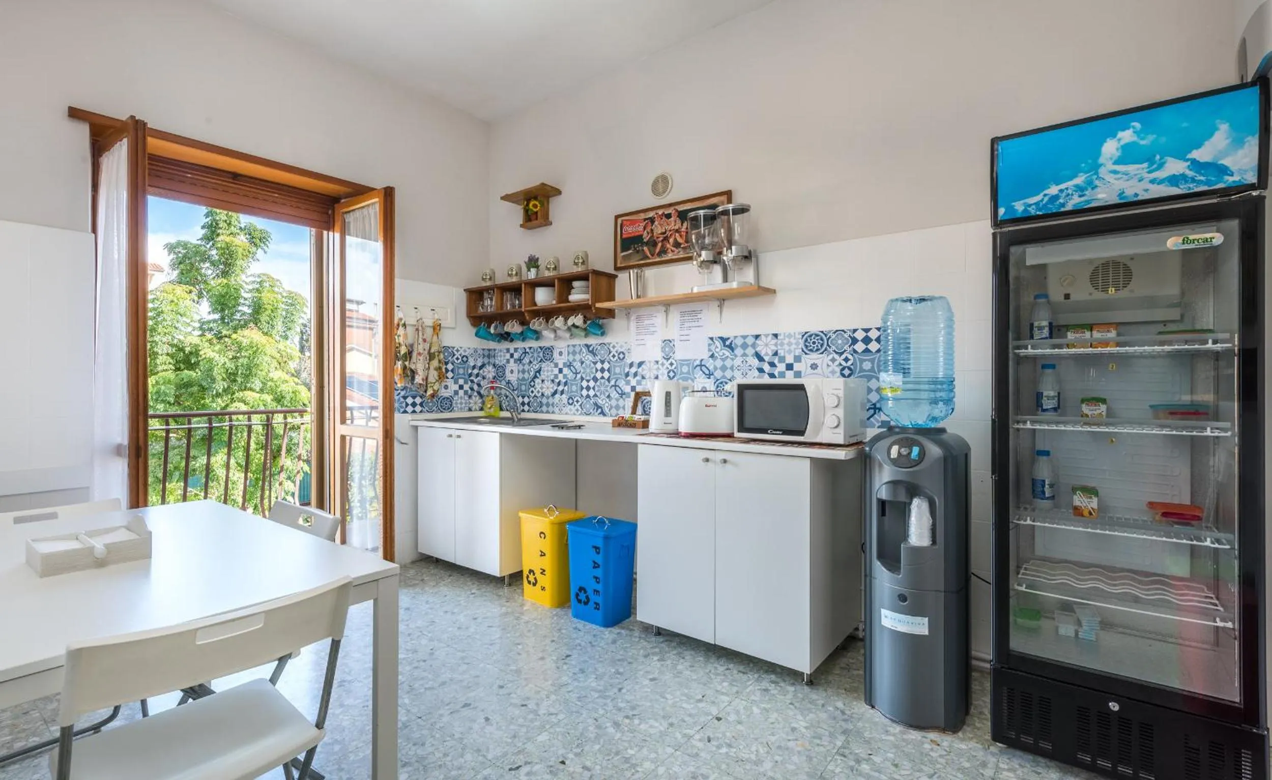 Kitchen or kitchenette in Travelershome Ciampino&Morena GuestHouse