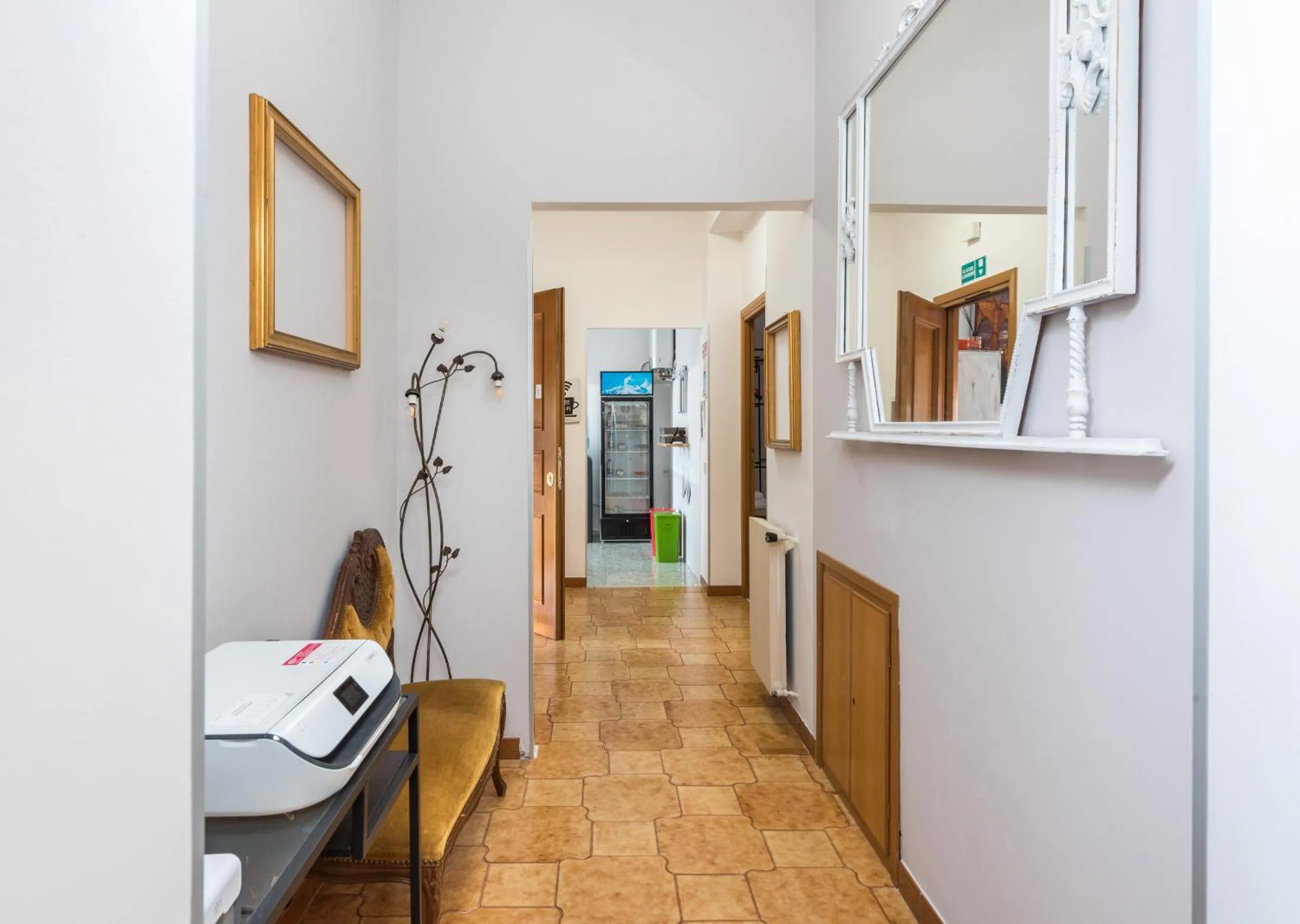 Travelershome Ciampino&Morena GuestHouse