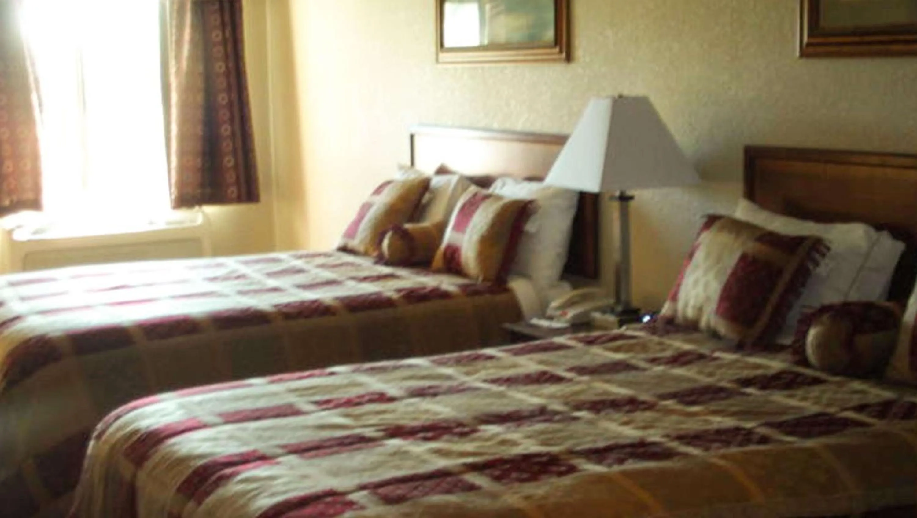Photo of the whole room, Bed in Western Motel Inn and Suites Hazelhurst