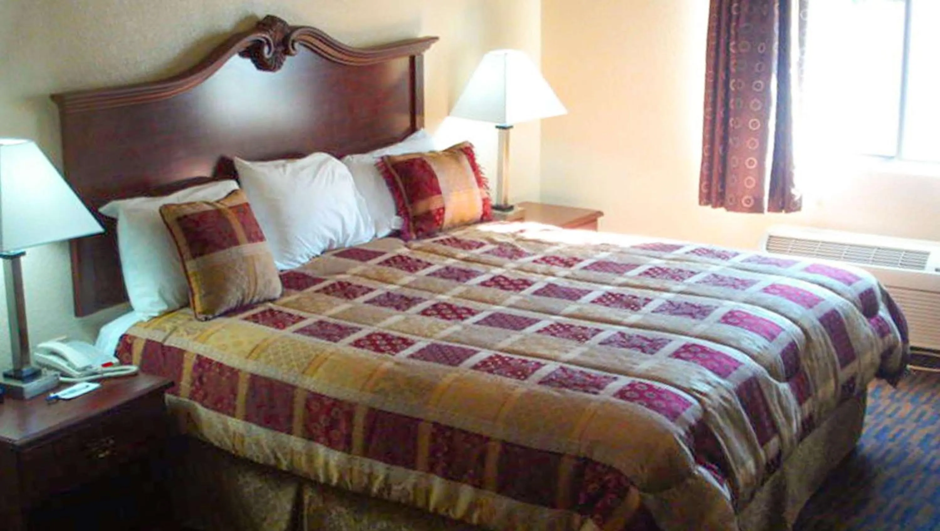 Photo of the whole room, Bed in Western Motel Inn and Suites Hazelhurst
