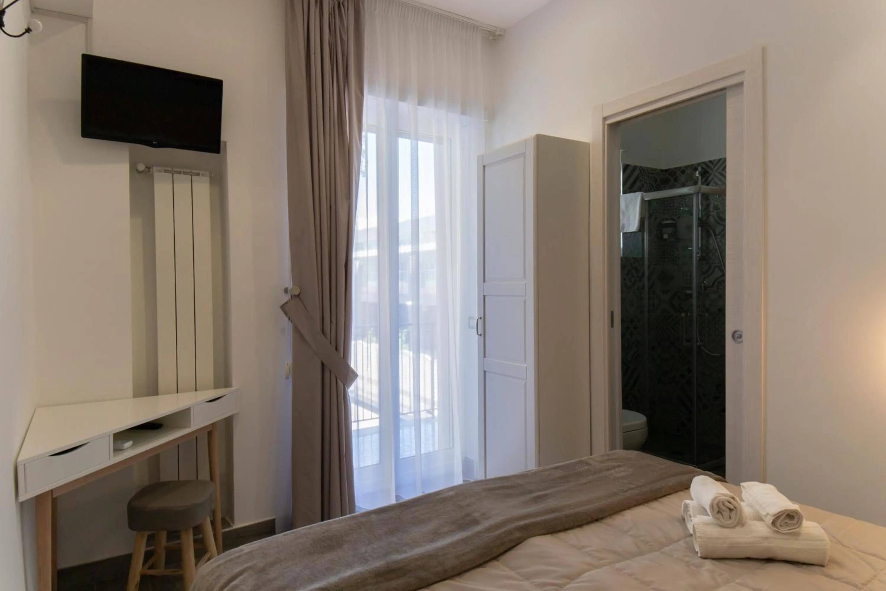 TV and multimedia, Bed in B&B Maremy... I 4 Elementi