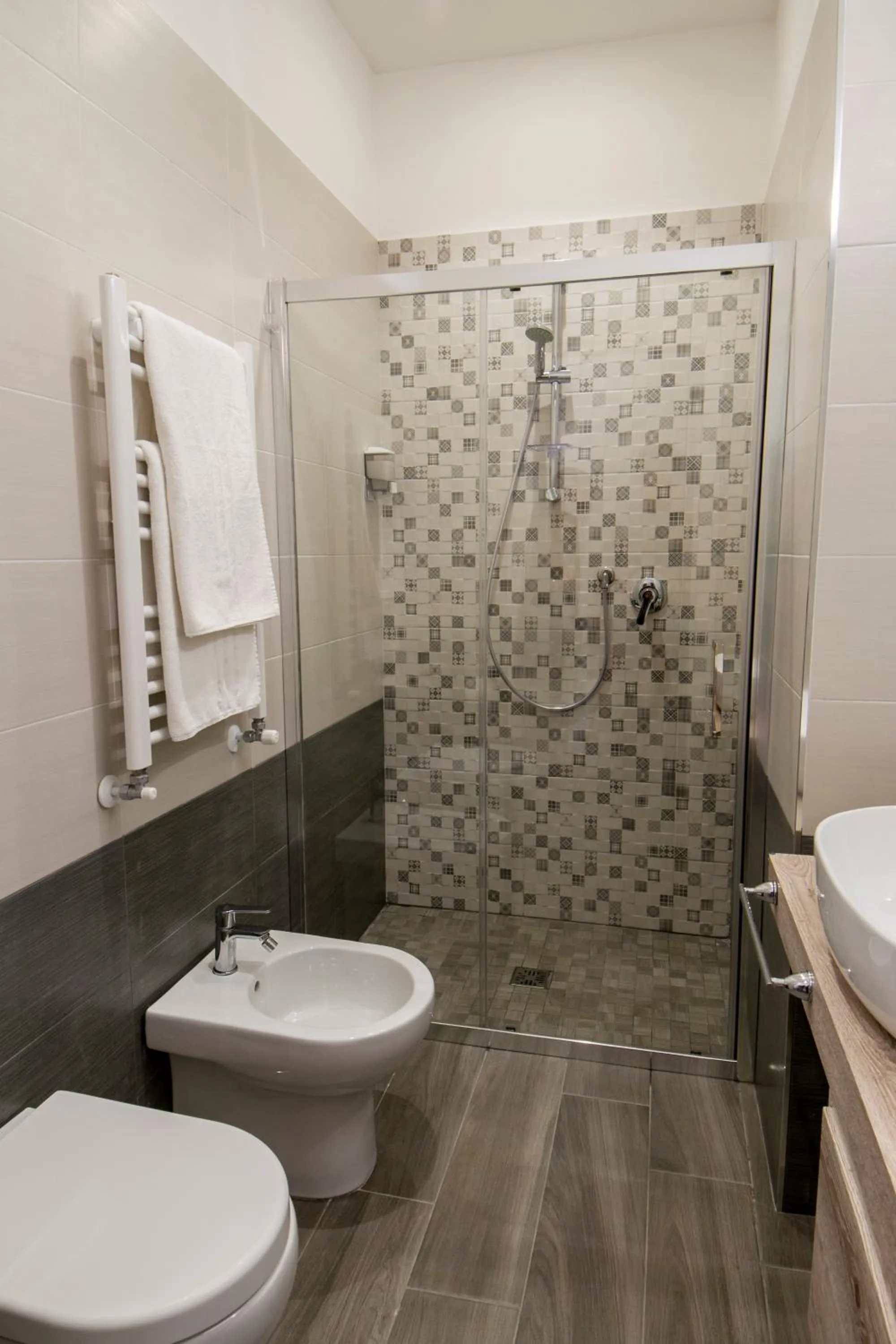 Bathroom in B&B Maremy... I 4 Elementi