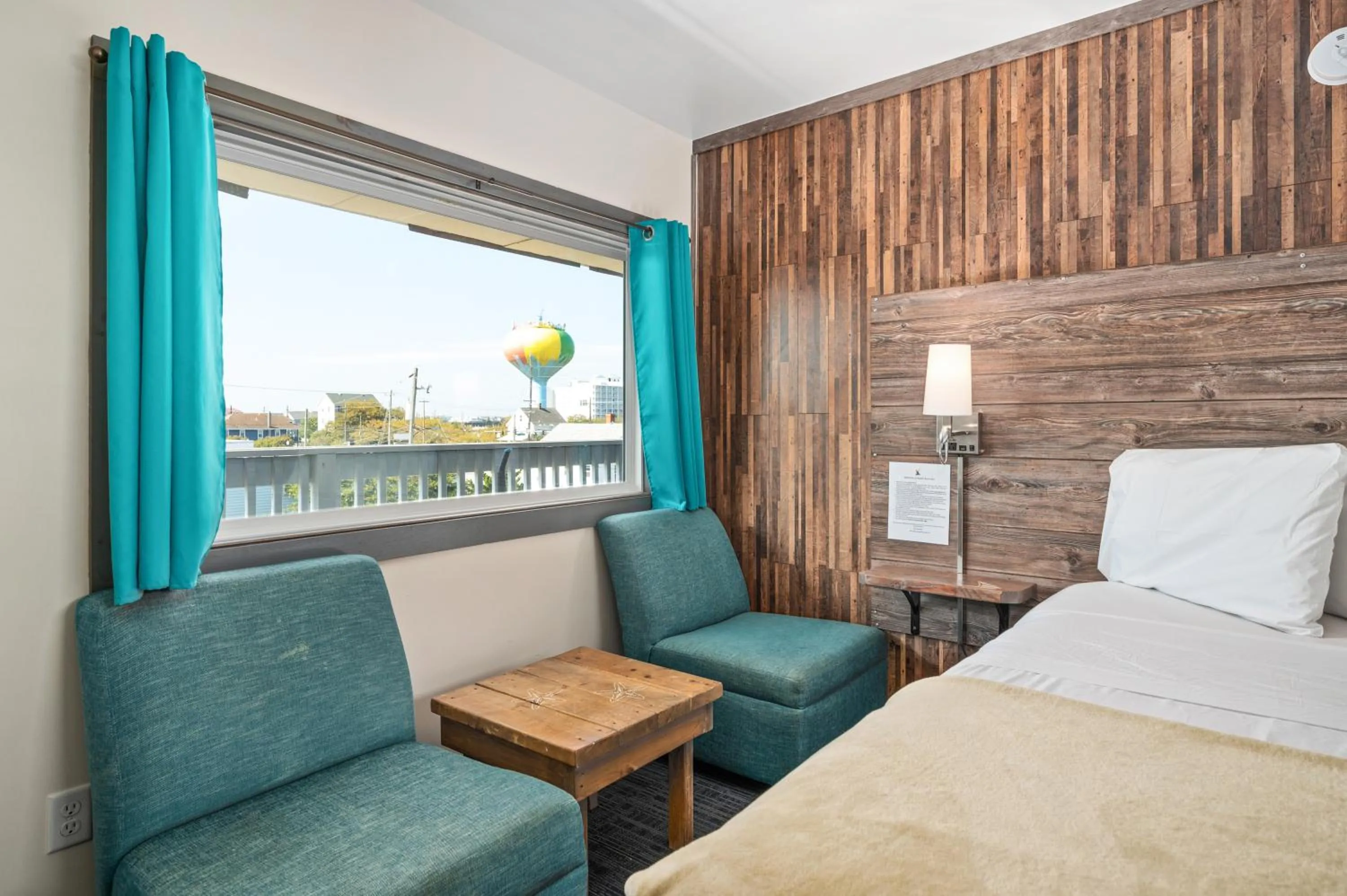 Bedroom, Bed in Beach Bum Inn