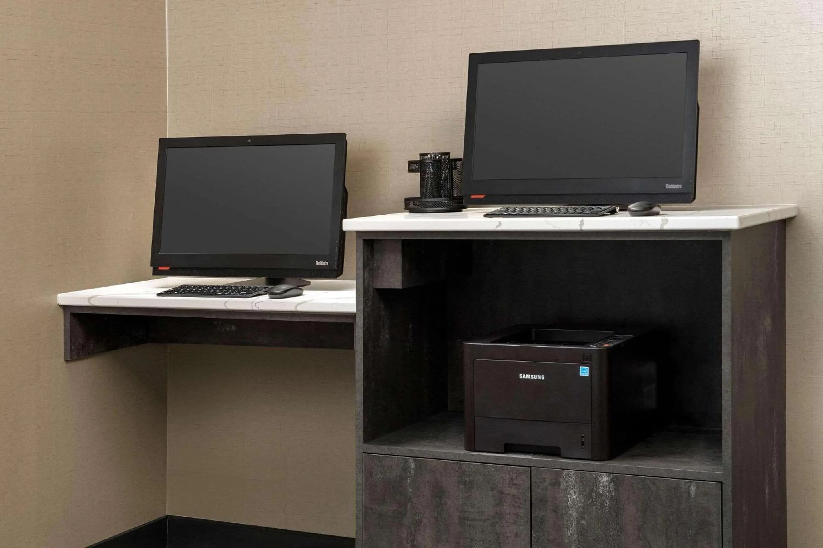 Business facilities in Radisson Blu Fargo