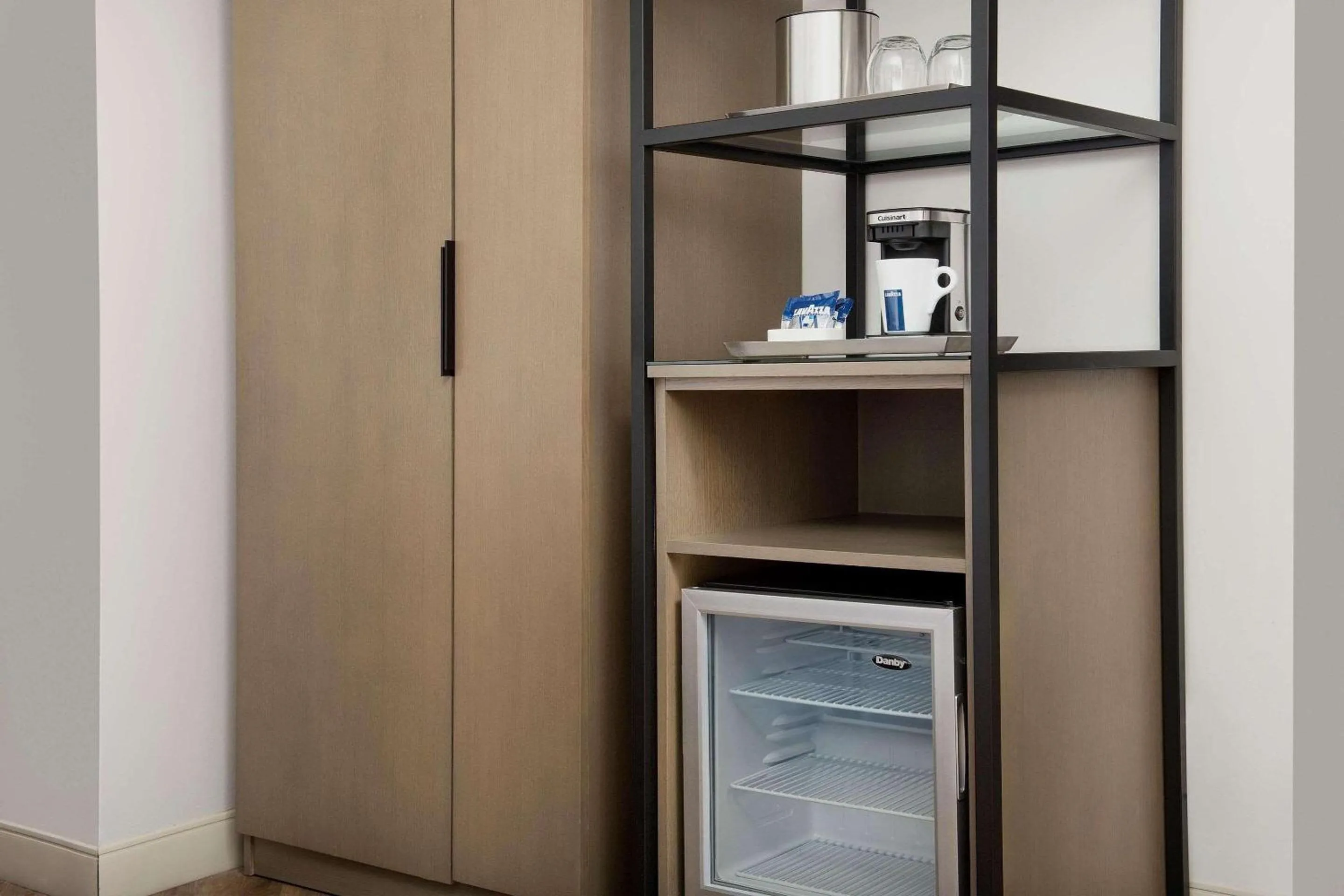 Bedroom in Radisson Blu Fargo