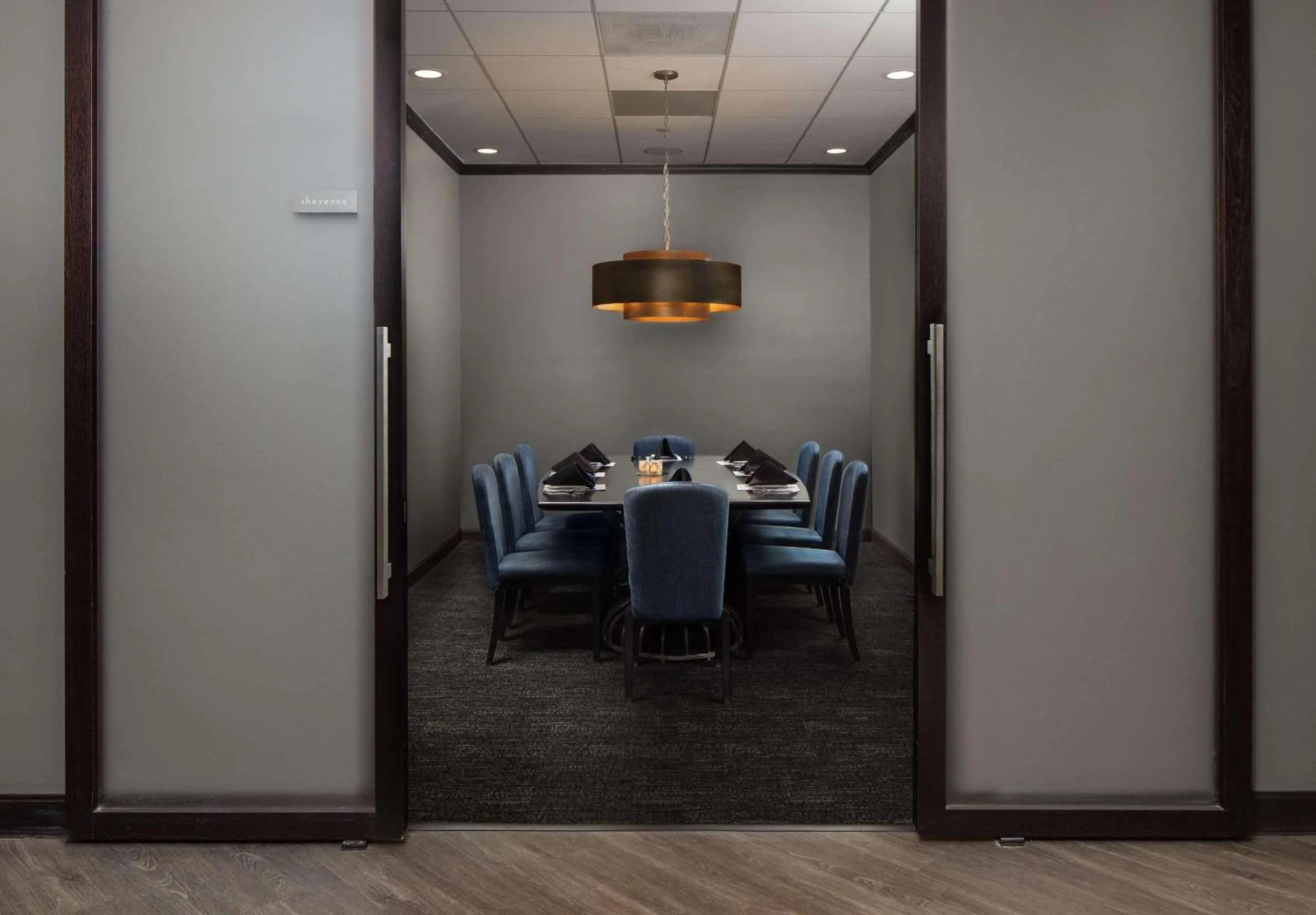 Restaurant/places to eat in Radisson Blu Fargo