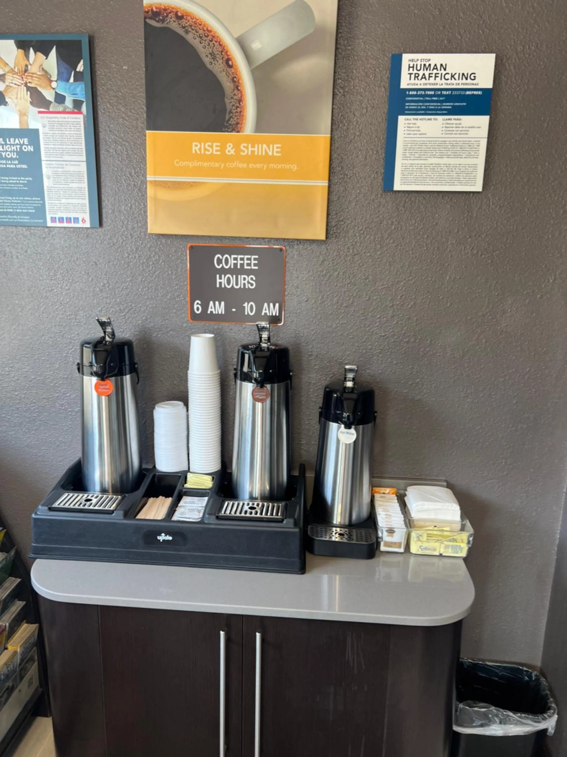 Coffee/tea facilities in Motel 6-Modesto, CA - Downtown