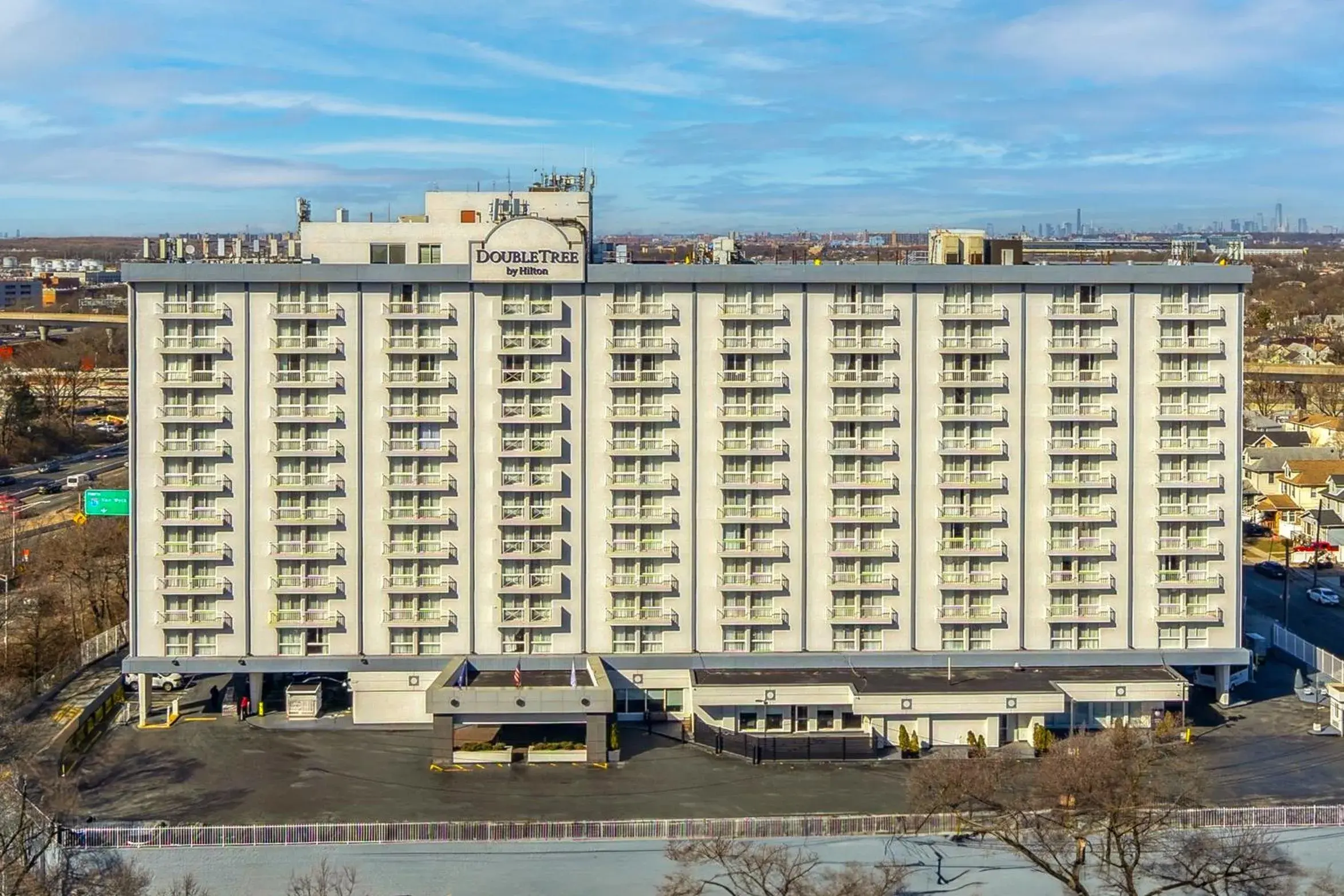 DoubleTree by Hilton New York JFK Airport DoubleTree by Hilton New York JFK Airport