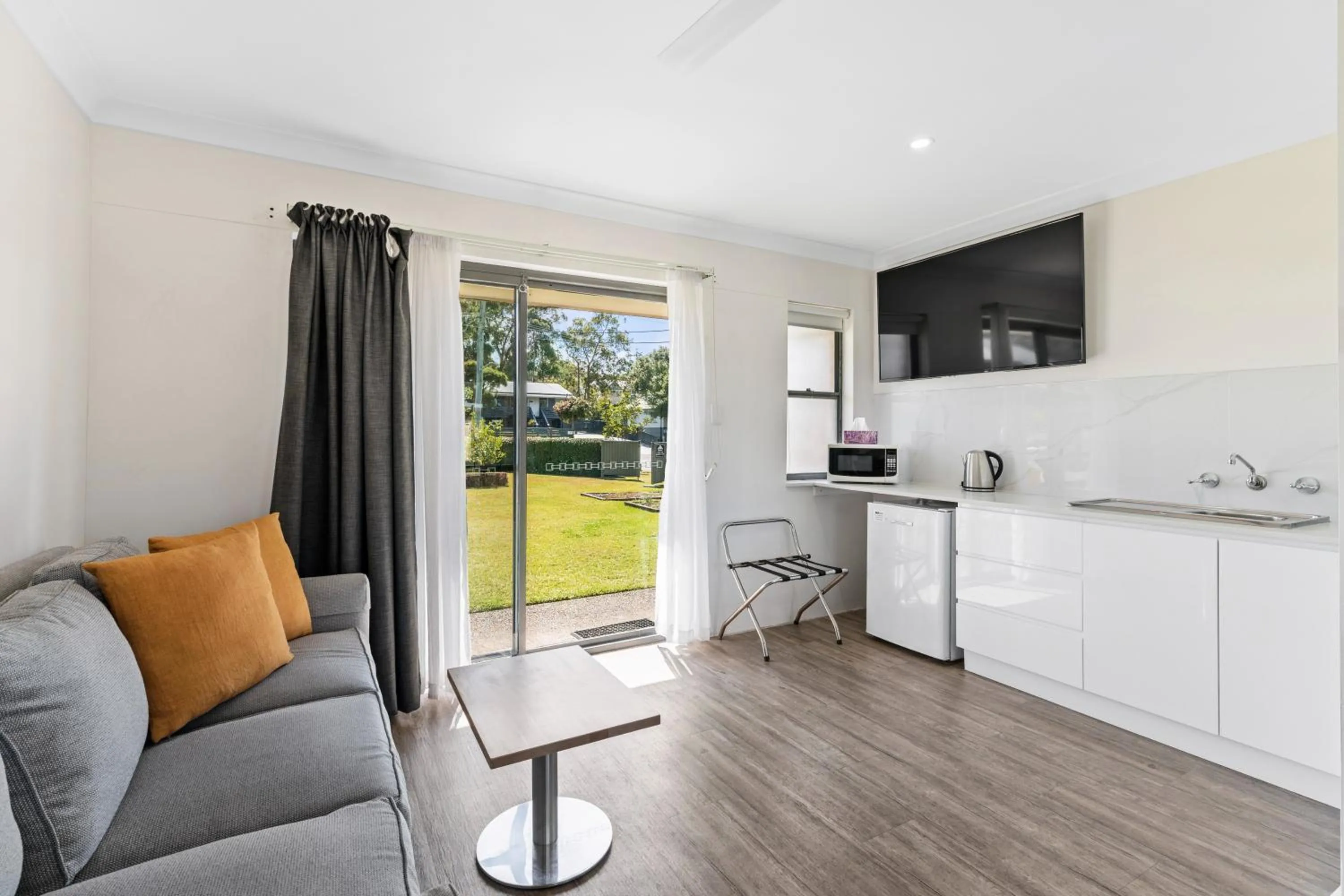 Lemon Tree Passage Motel