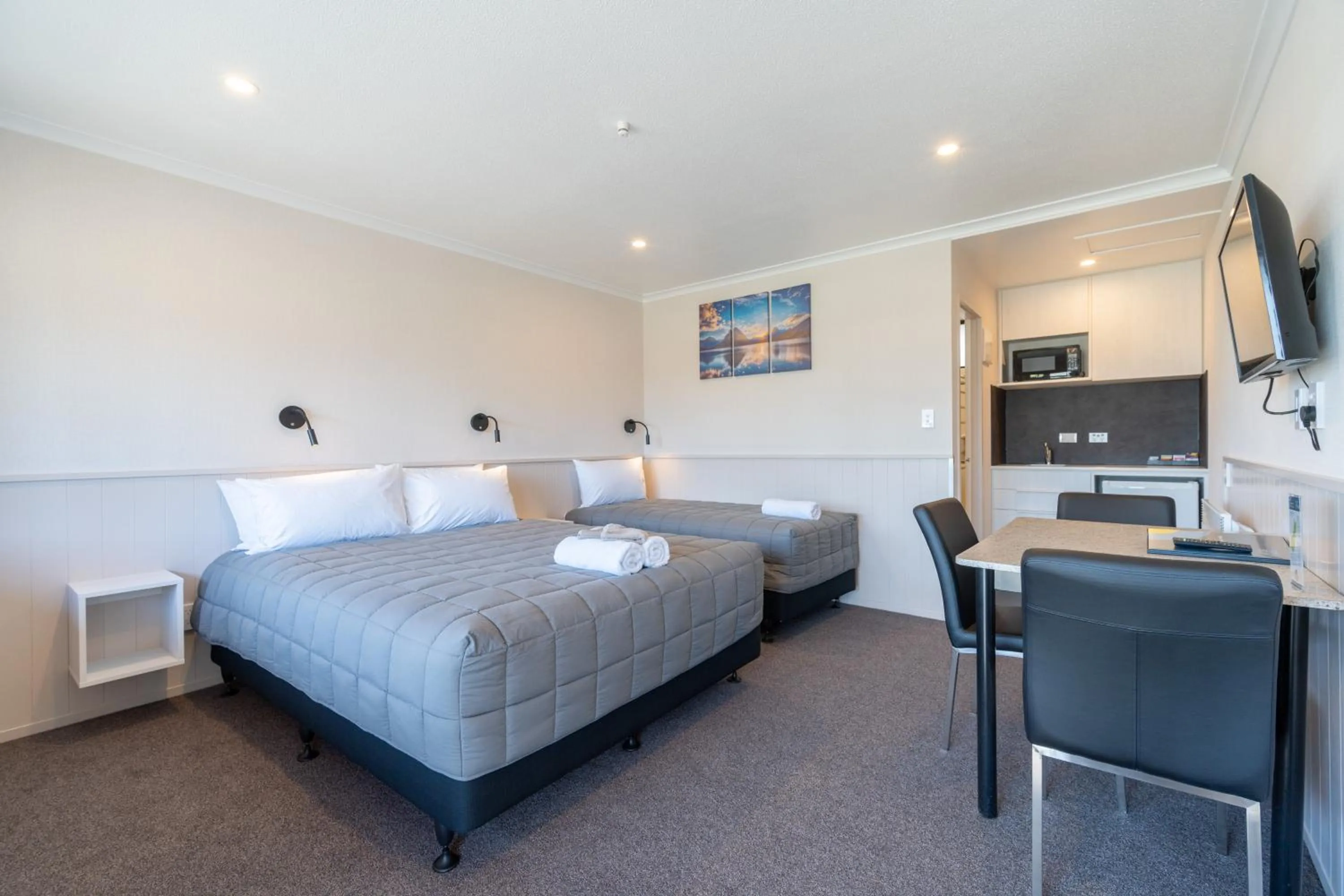 Bed in Te Anau Top 10 Holiday Park and Motels