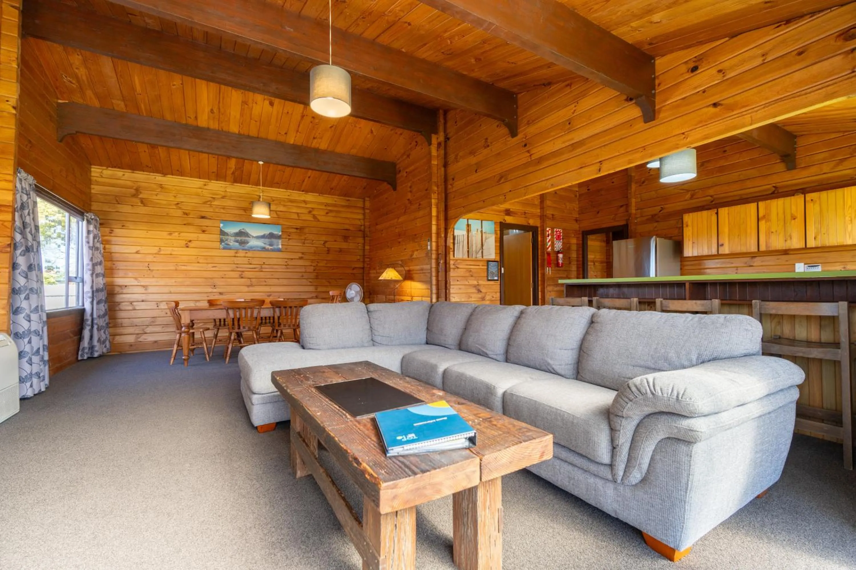 Seating area in Te Anau Top 10 Holiday Park and Motels