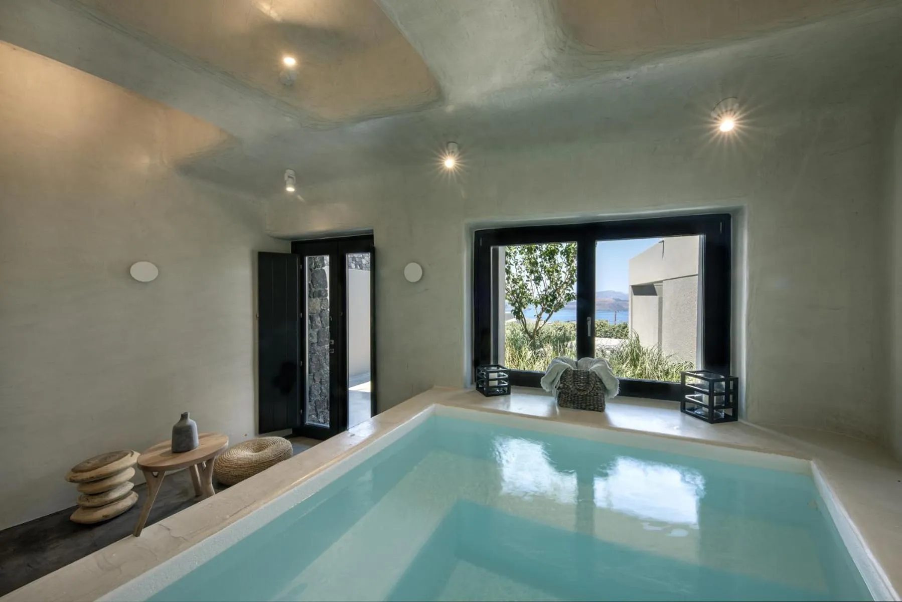 Swimming pool in Melidonia Suites