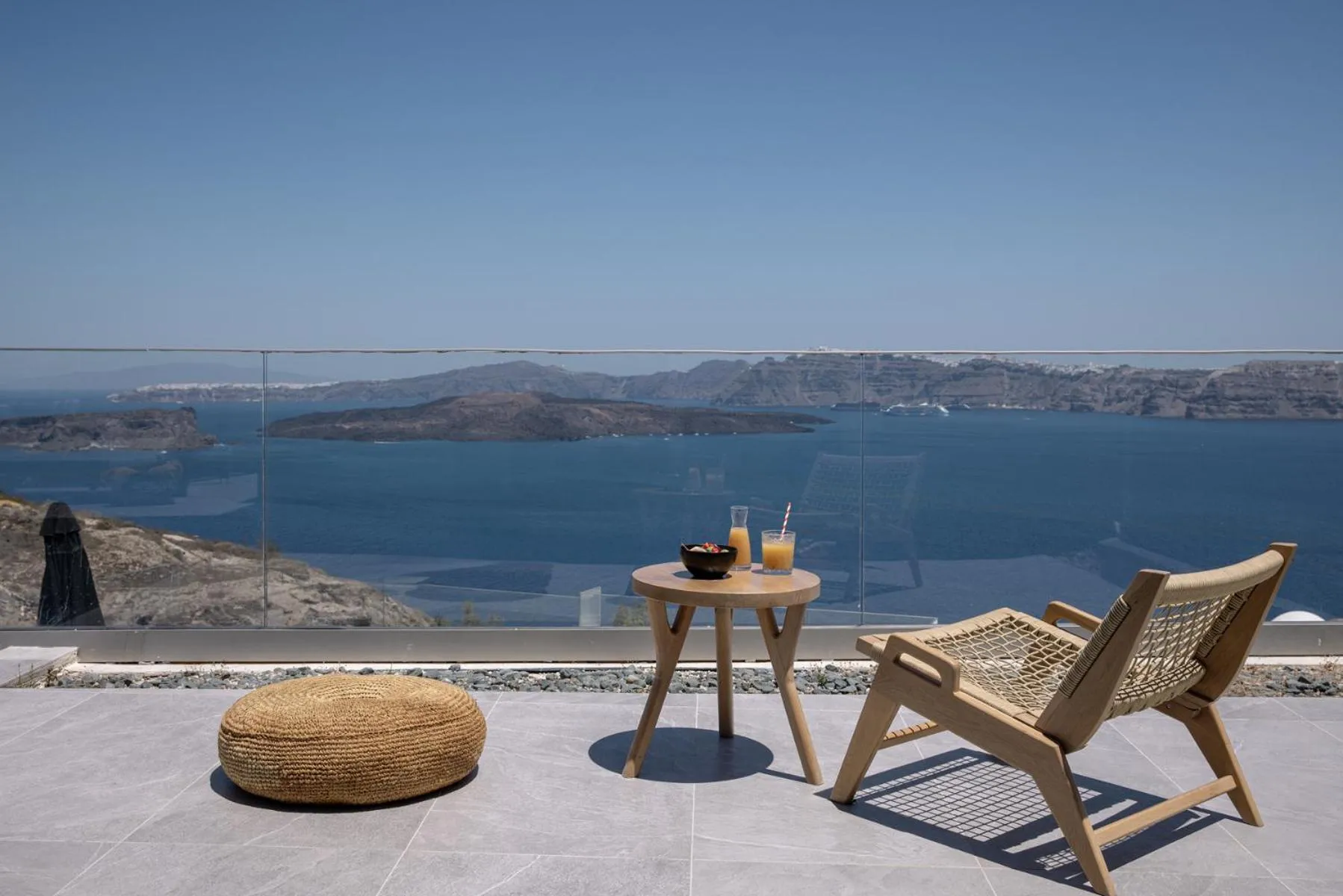 Swimming pool in Melidonia Suites