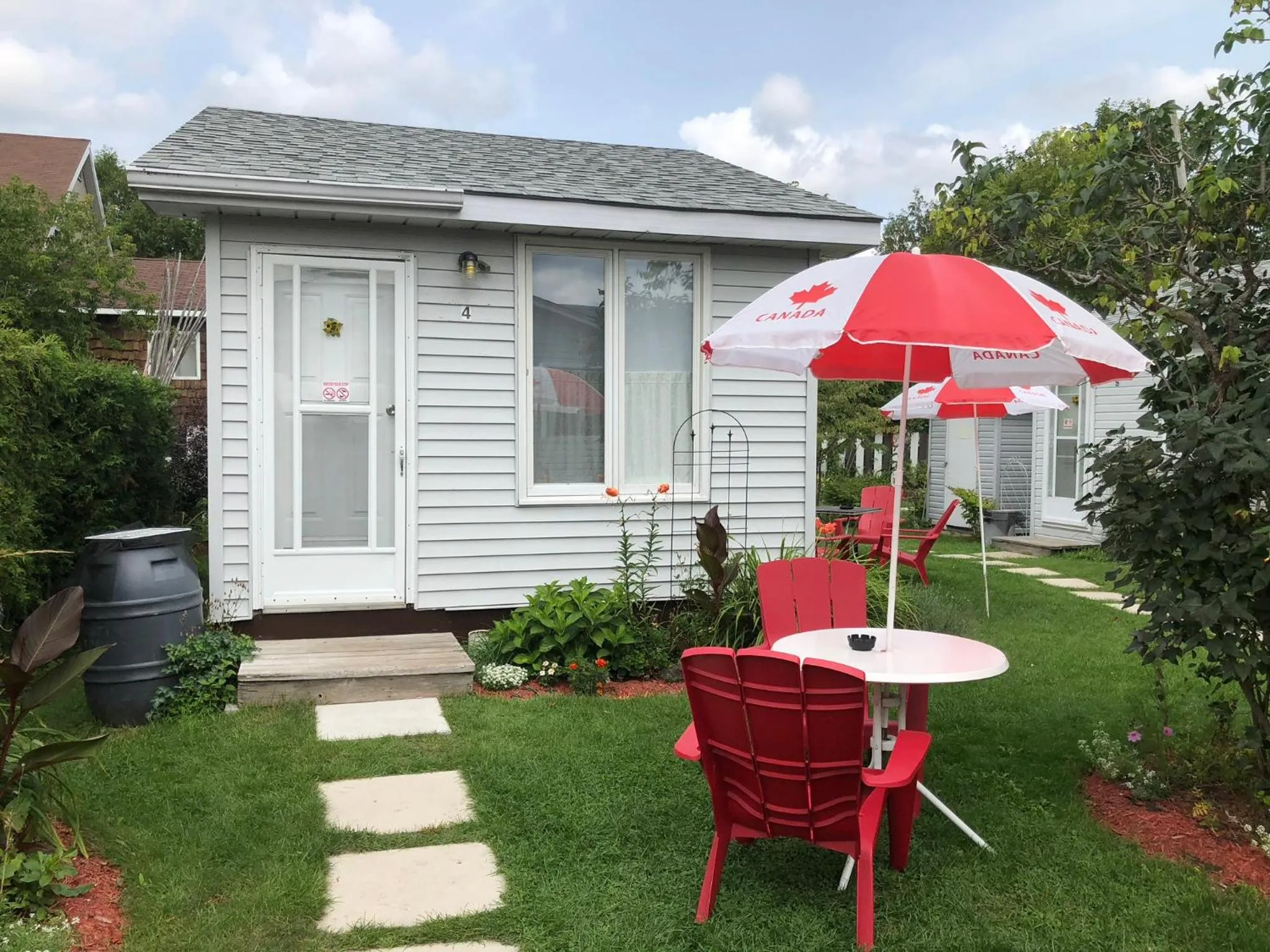 Property building in Oakwood Motel