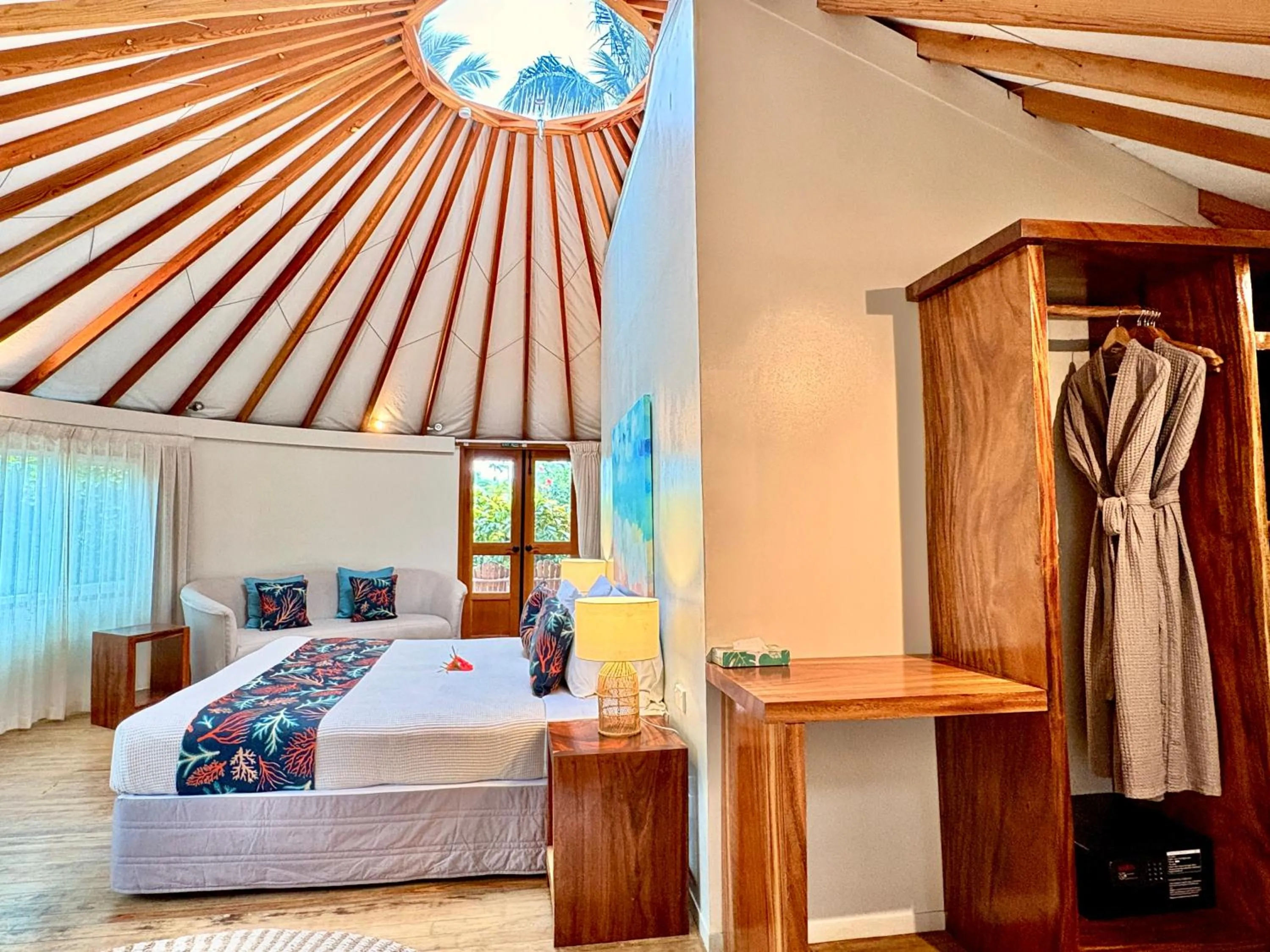 Bedroom, Bed in Blue Lagoon Beach Resort