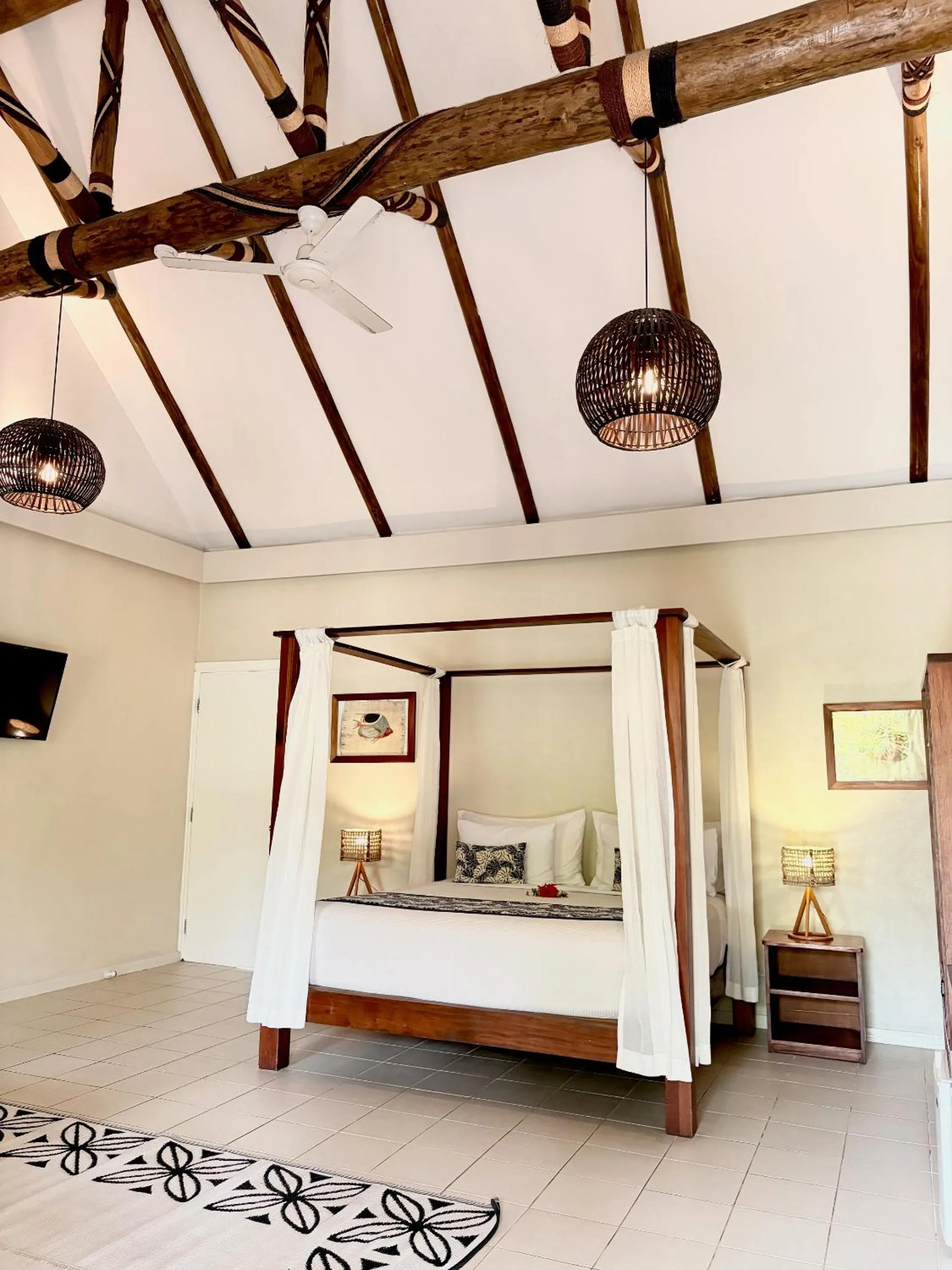 Bedroom, Bed in Blue Lagoon Beach Resort