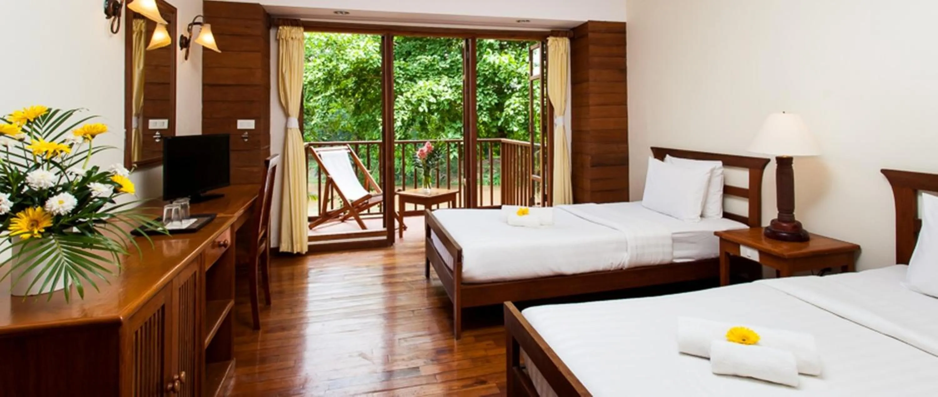 Bedroom, Bed in Riverhouse Resort