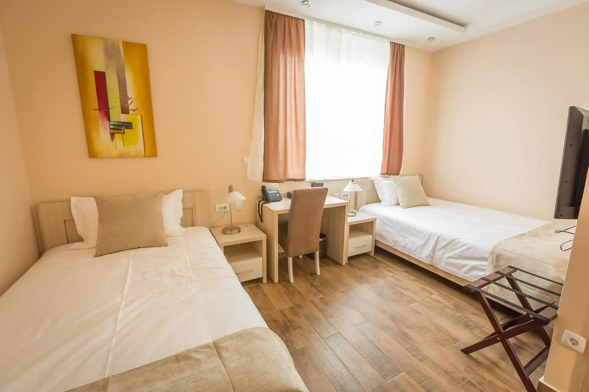 Superior Twin Room - single occupancy in Hotel Mar Garni Superior Twin Room - single occupancy in Hotel Mar Garni