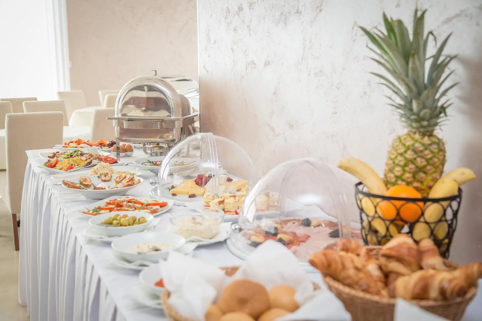 Breakfast in Hotel Mar Garni