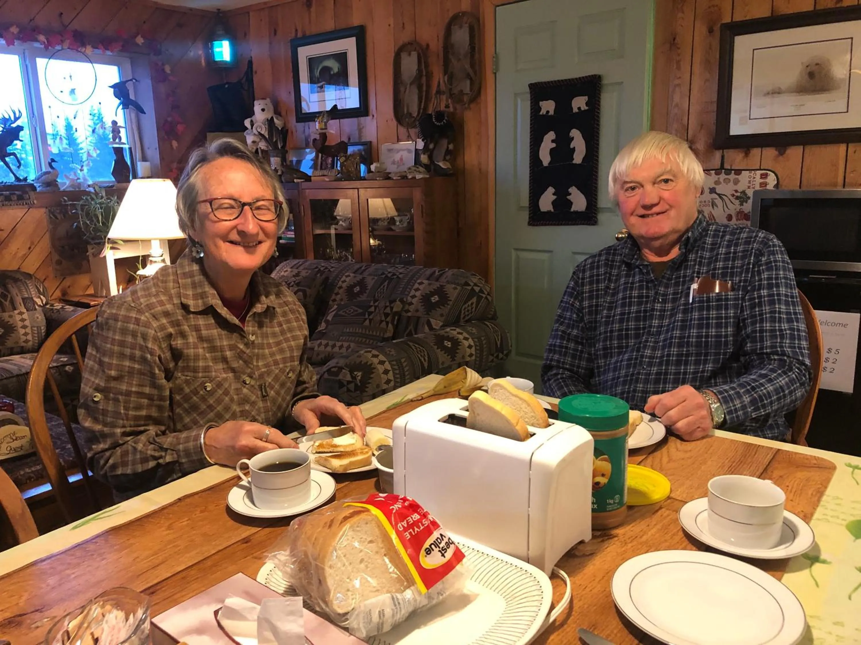 Food and drinks in IceBerg Inn