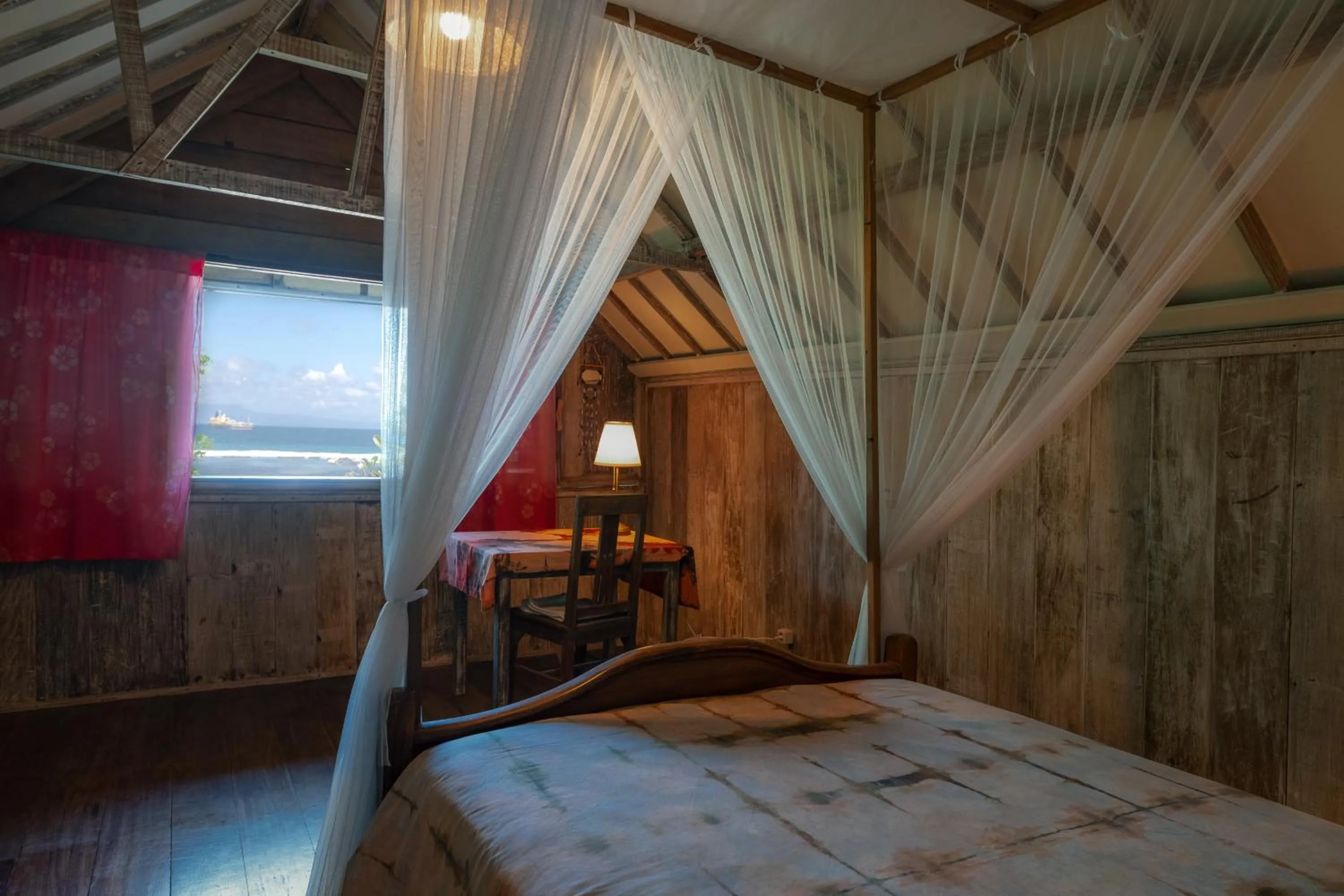 Bedroom, Bed in Pondok Pisang Candidasa