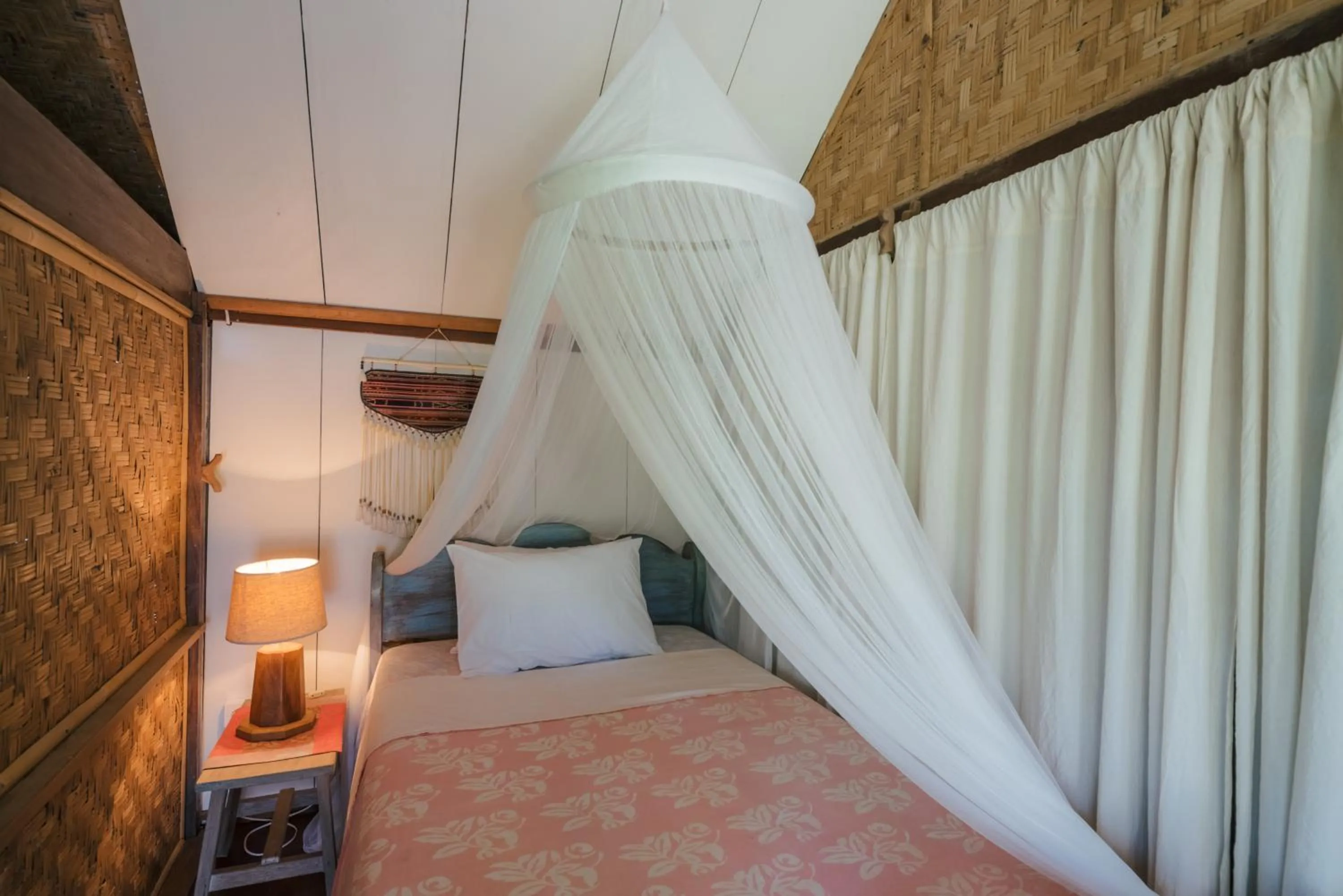 Bed in Pondok Pisang Candidasa