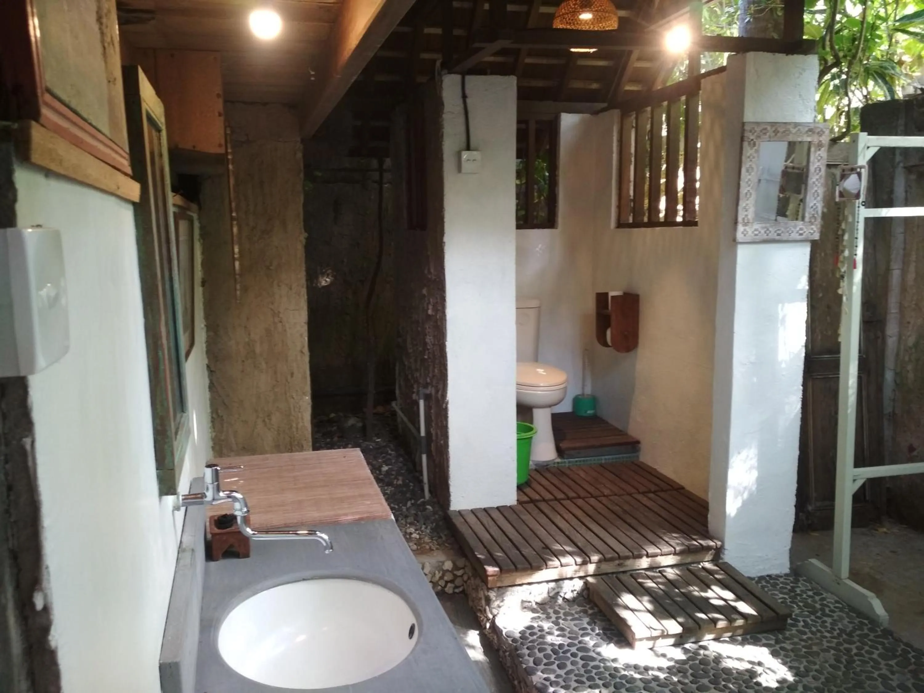 Bathroom in Pondok Pisang Candidasa